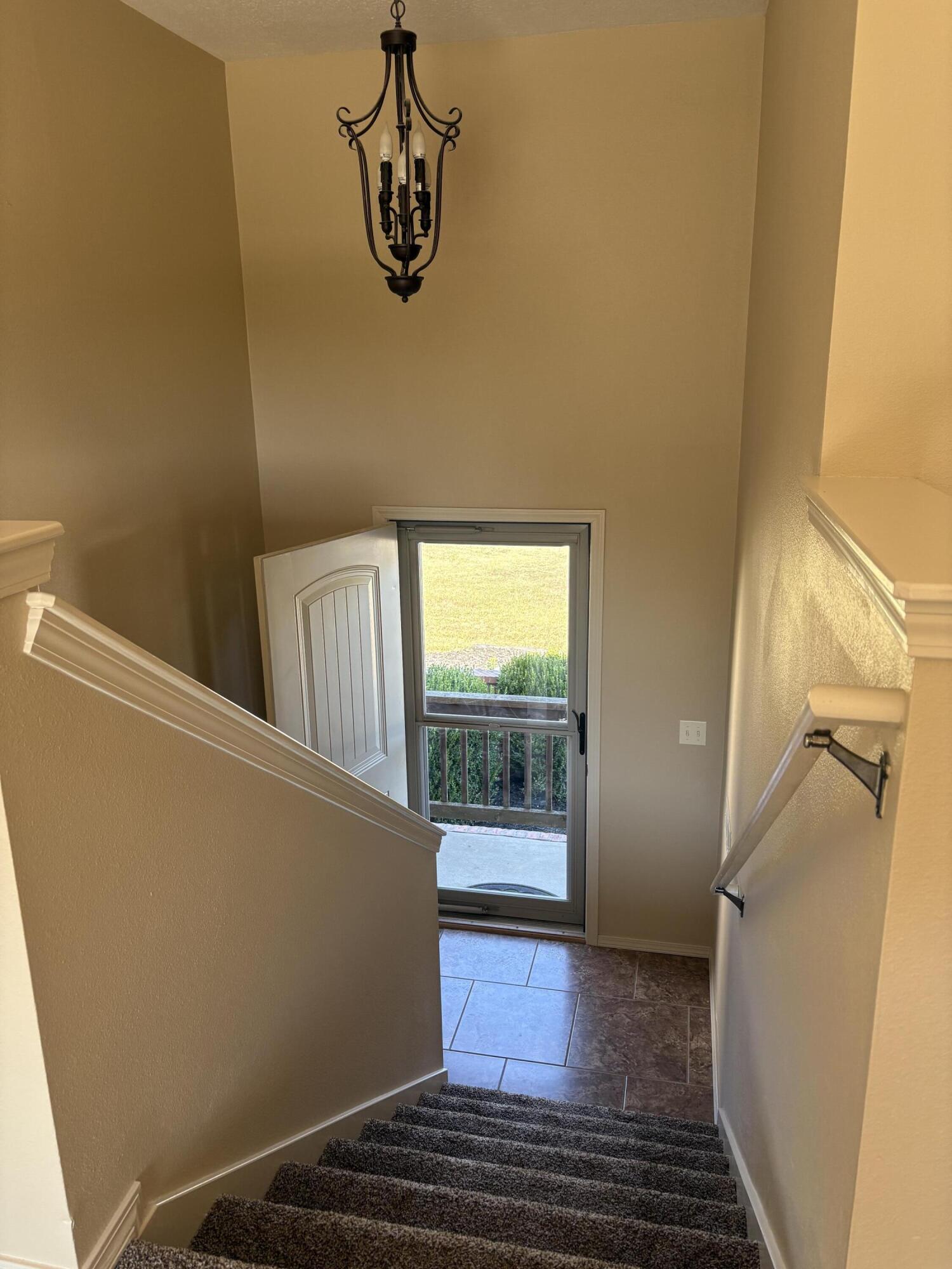 Pine Crest - Residential