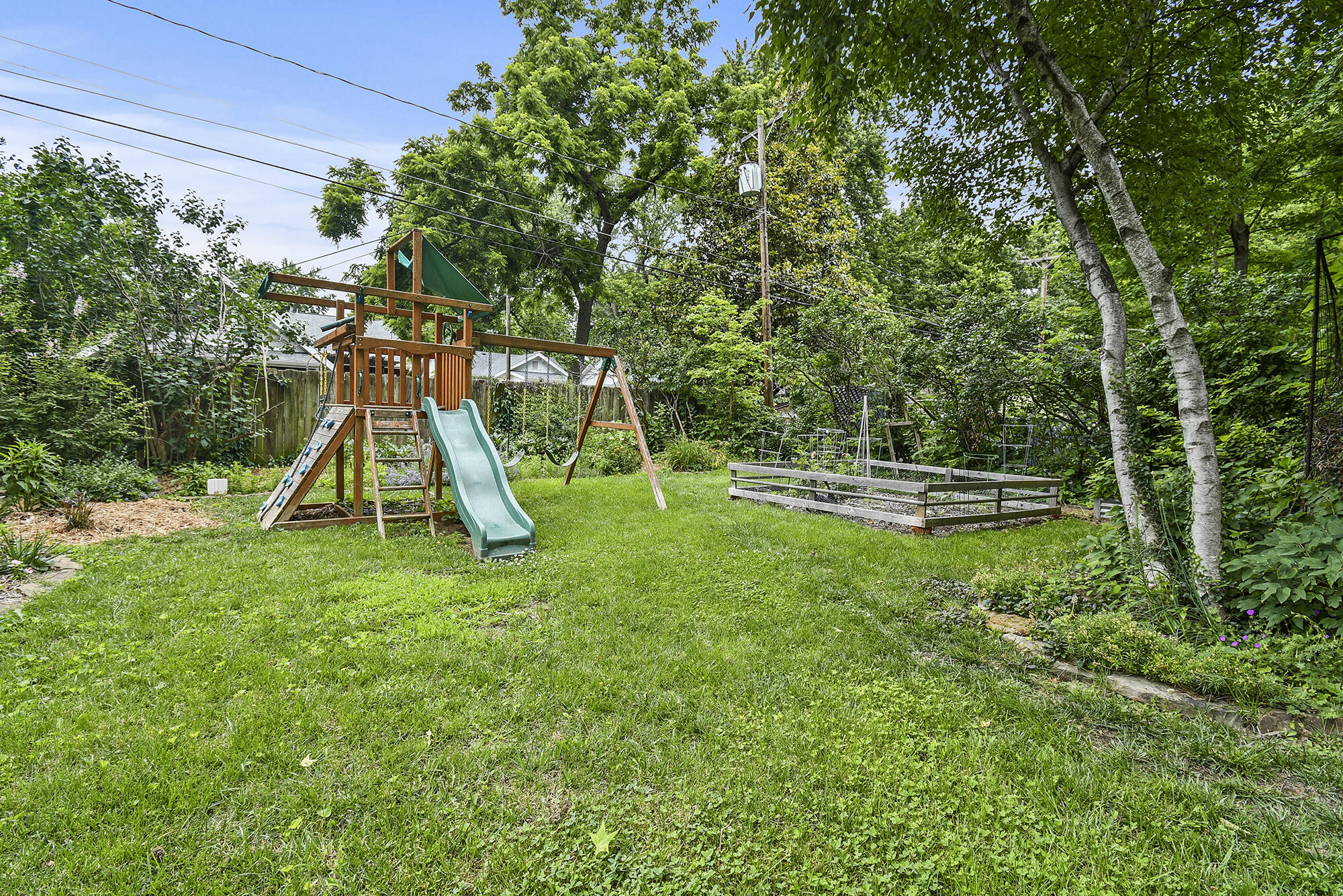 Pickwick Place - Residential