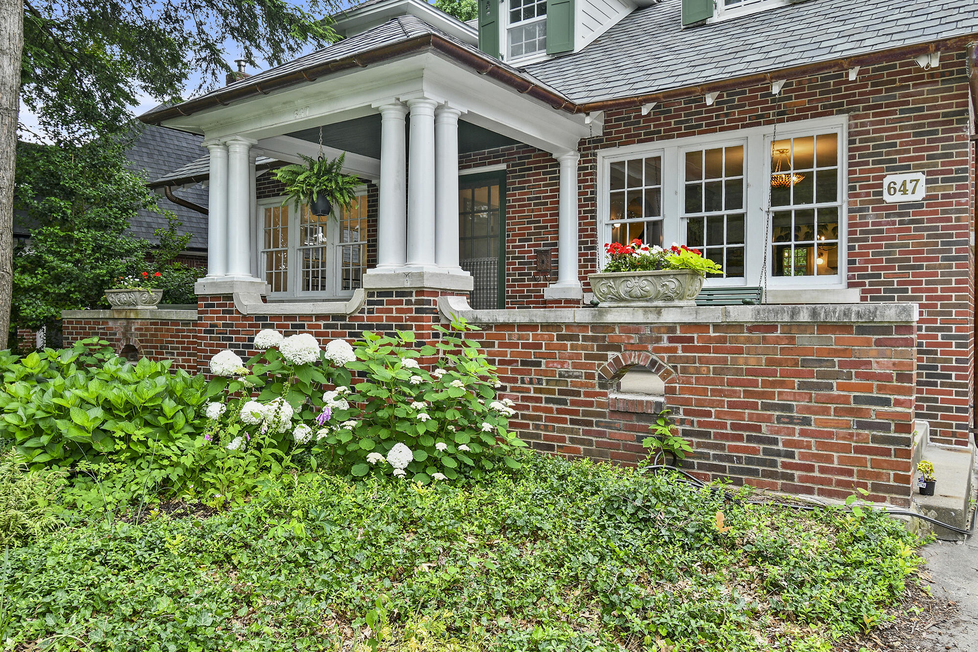 Pickwick Place - Residential