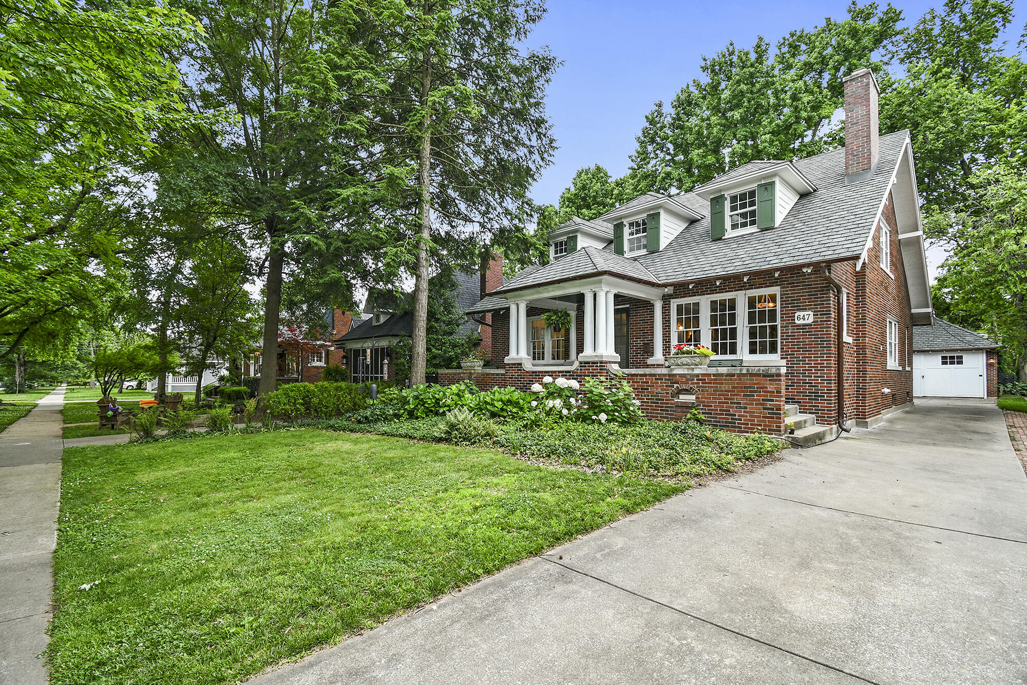 Pickwick Place - Residential