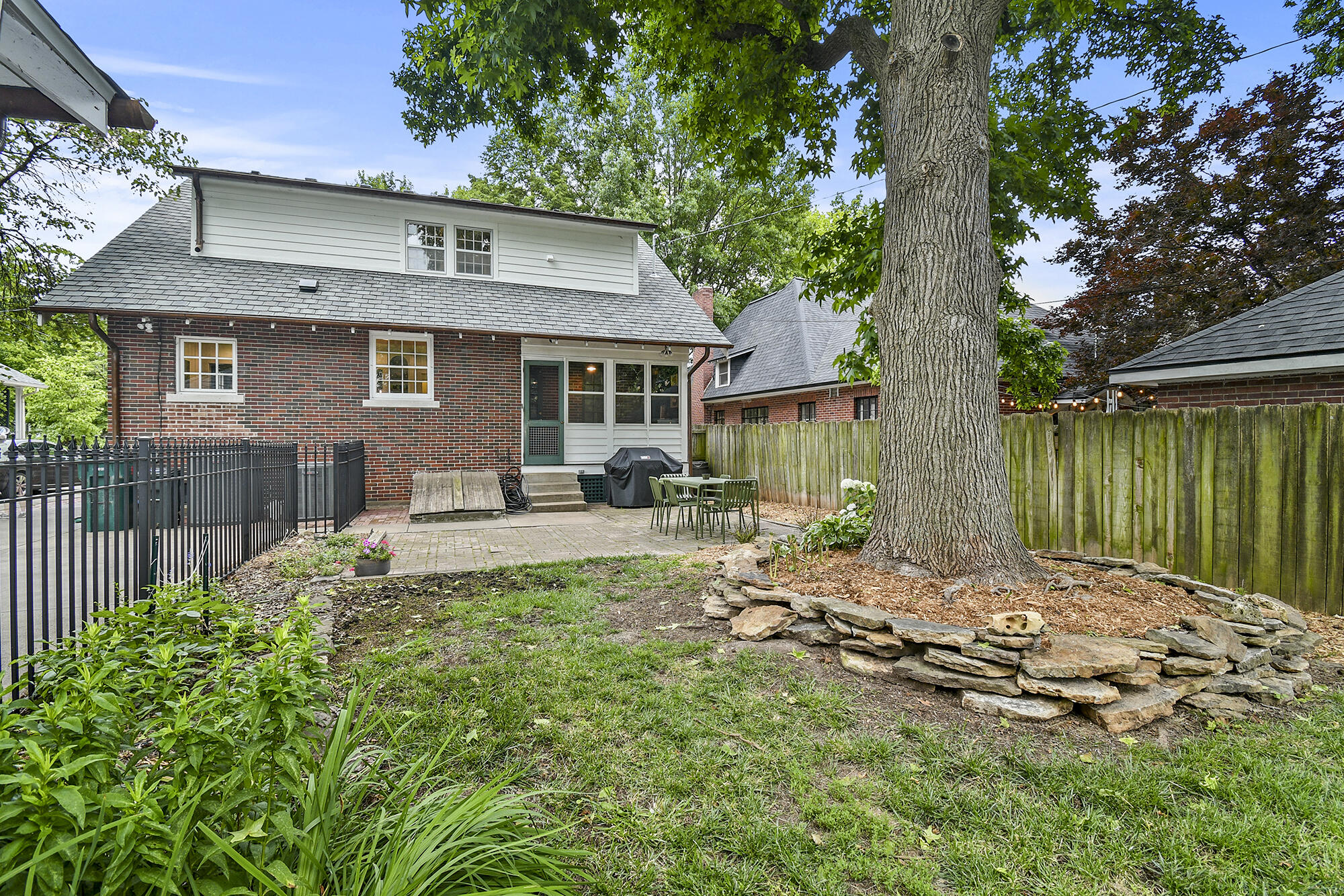 Pickwick Place - Residential