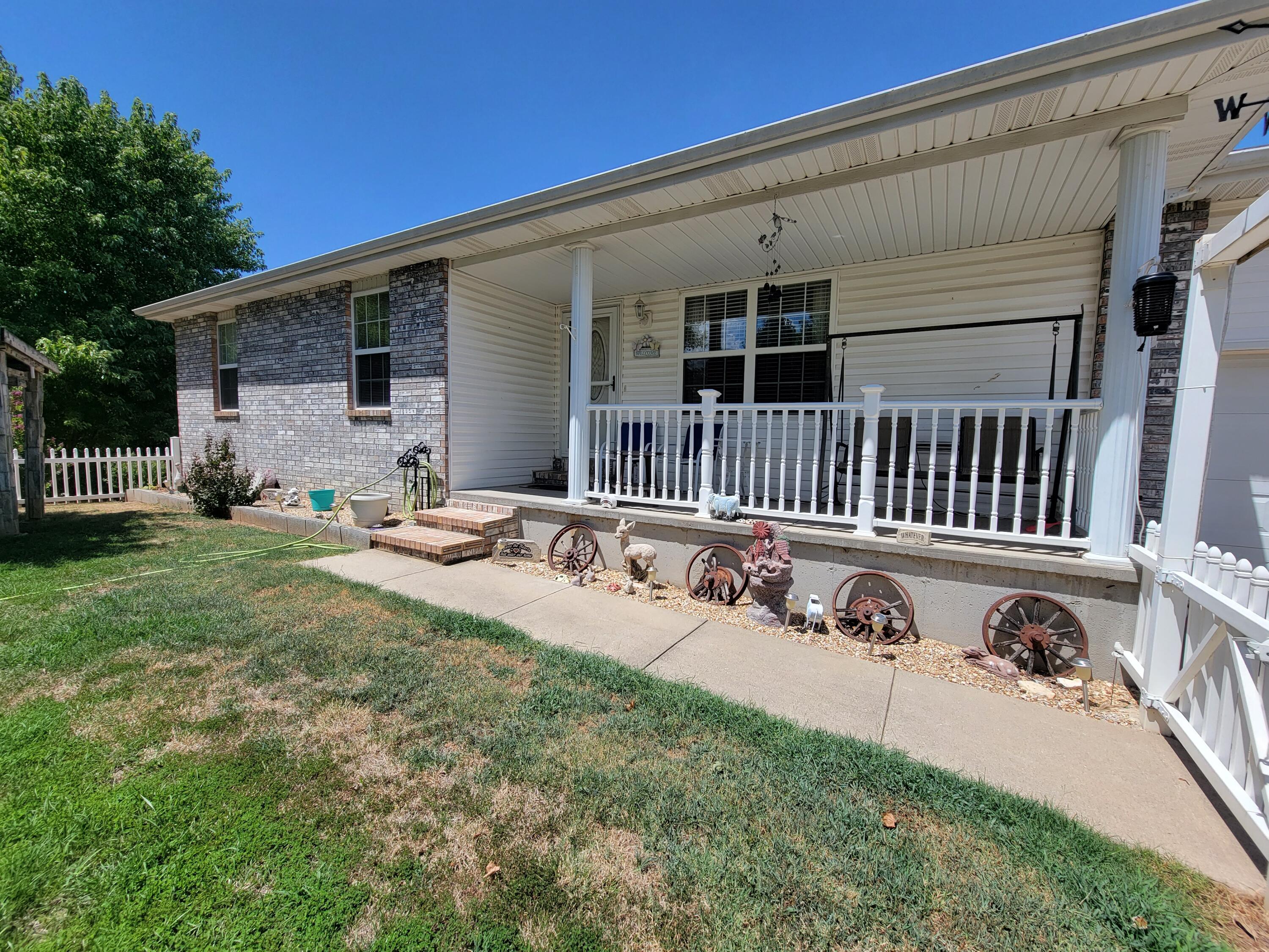 Apple Ridge Est - Residential