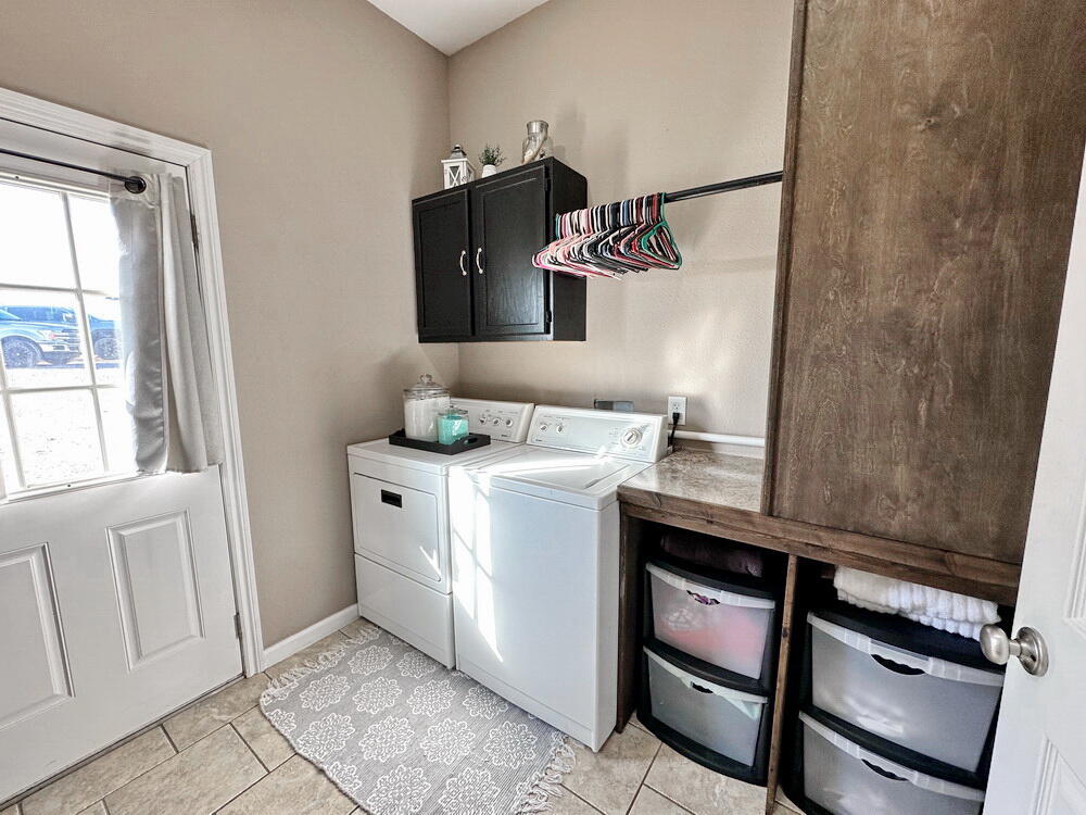 Cedar-Not in List - Residential