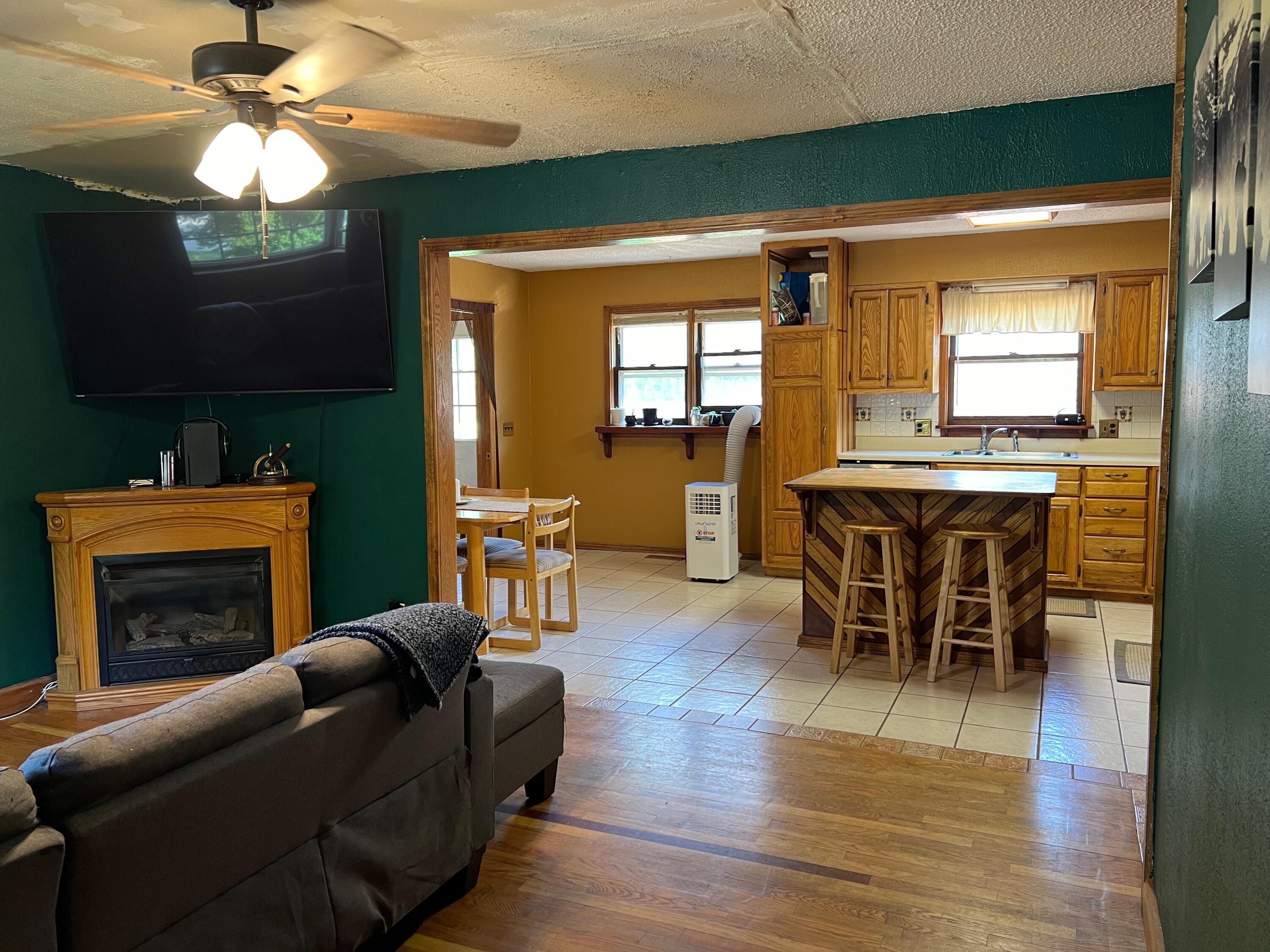 Pinewood Acres - Residential