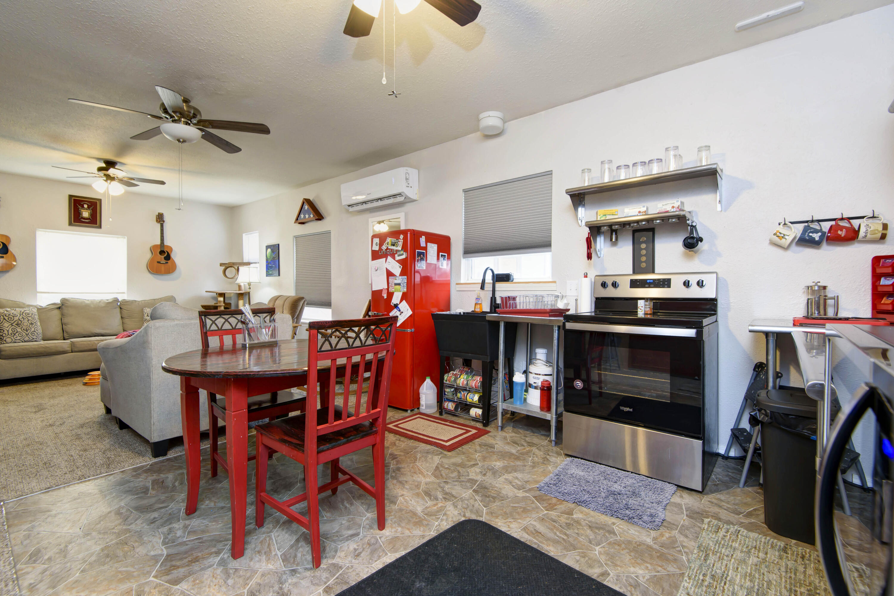 Kellett's - Residential