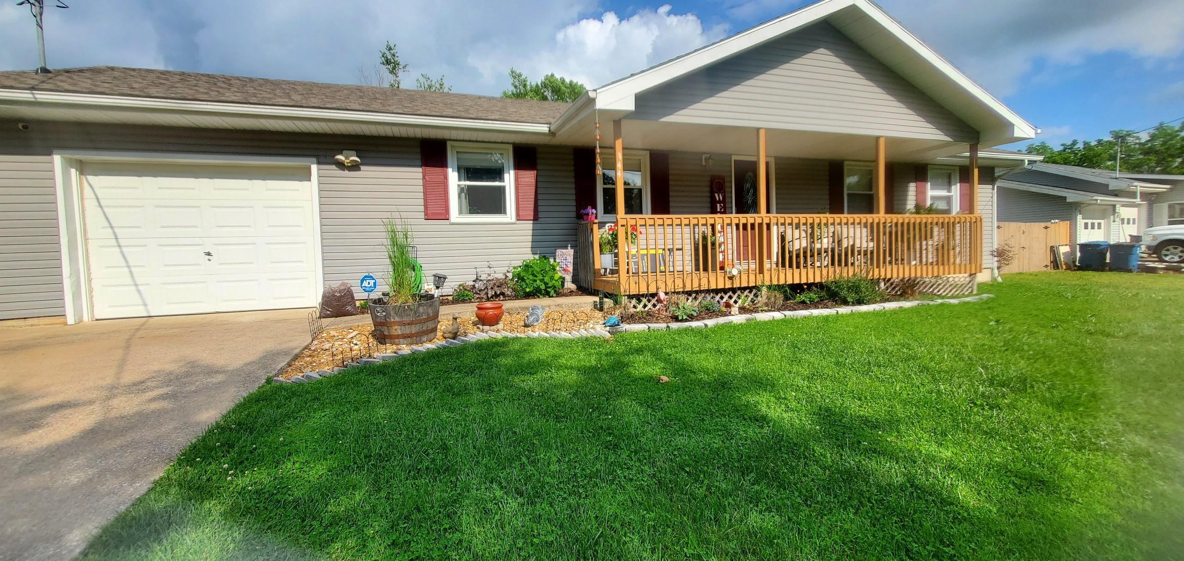 This fresh and cute property offers the perfect blend of comfort and tranquility, with spacious rooms and a sprawling backyard that's ideal for entertaining or simply relaxing in nature. As you step inside, you'll be greeted by an inviting open floor plan that seamlessly connects the living, dining, and kitchen areas. The abundance of natural light floods the space, creating a warm and inviting atmosphere that's perfect for hosting gatherings with family and friends. Three bedrooms in this home provide plenty of room for rest and relaxation. Large flat back yard with 6 ft Privacy fence and a separate area for gardening. Close to schools and town for convenience!