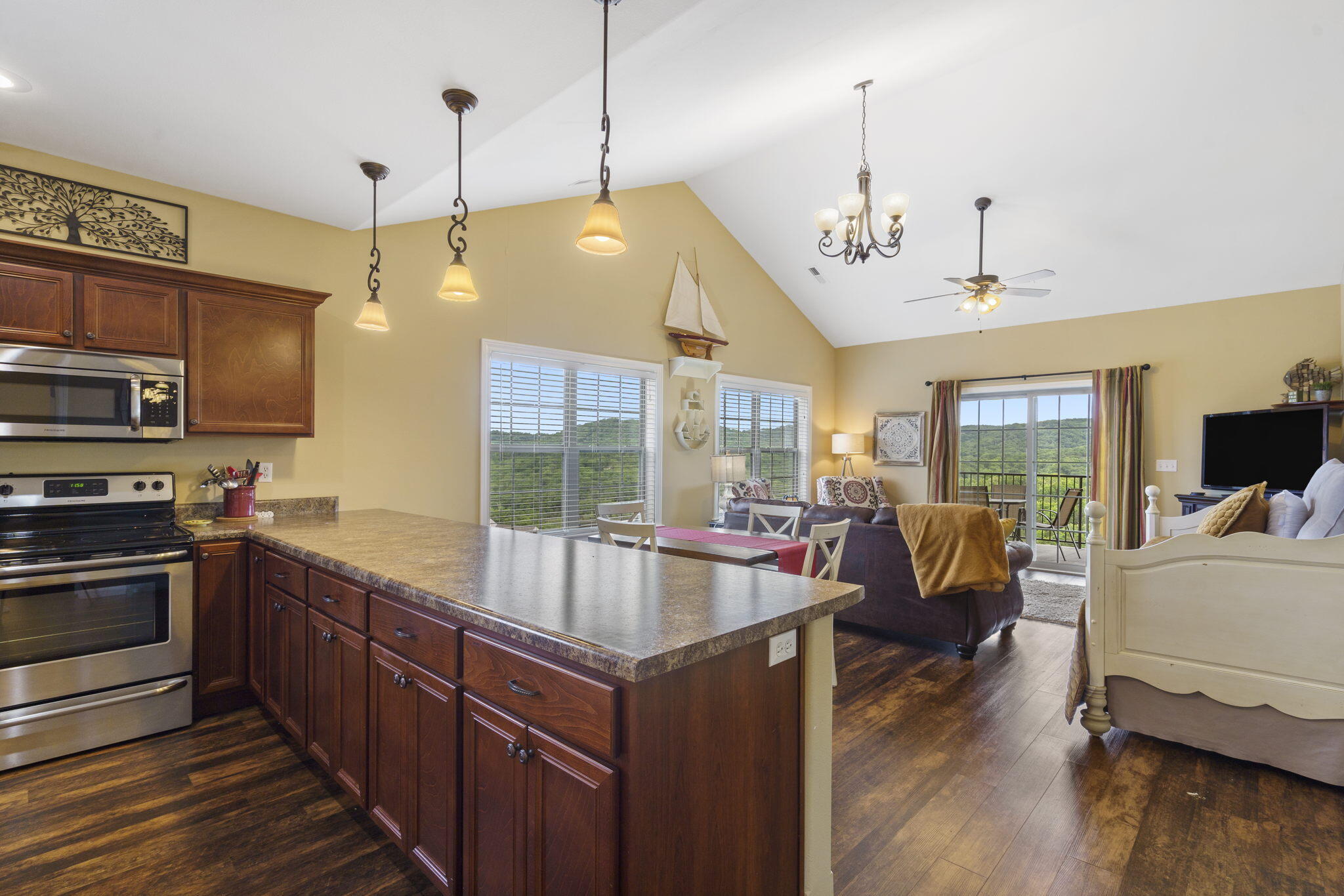Landing at Eagles Nest - Residential