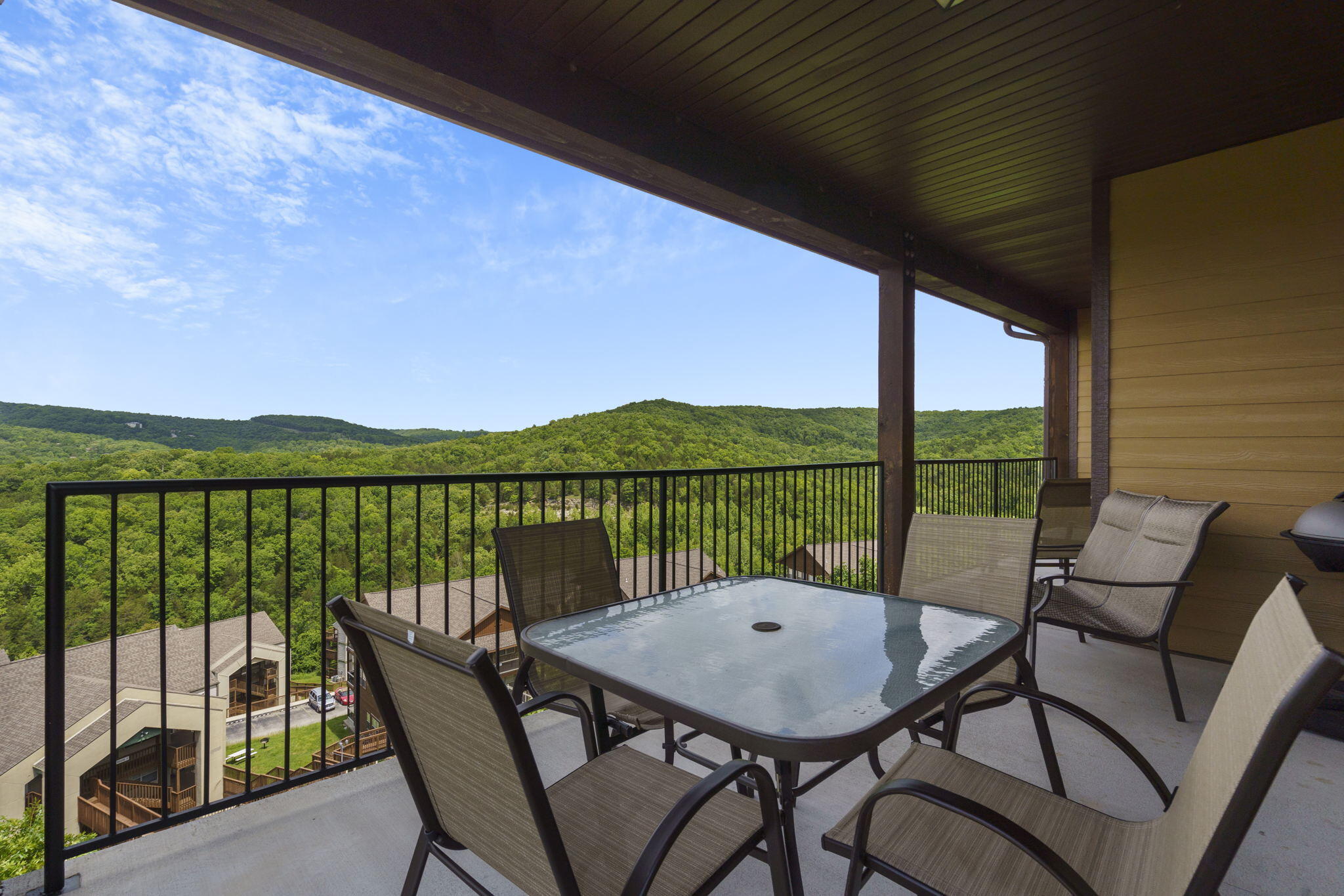 Landing at Eagles Nest - Residential