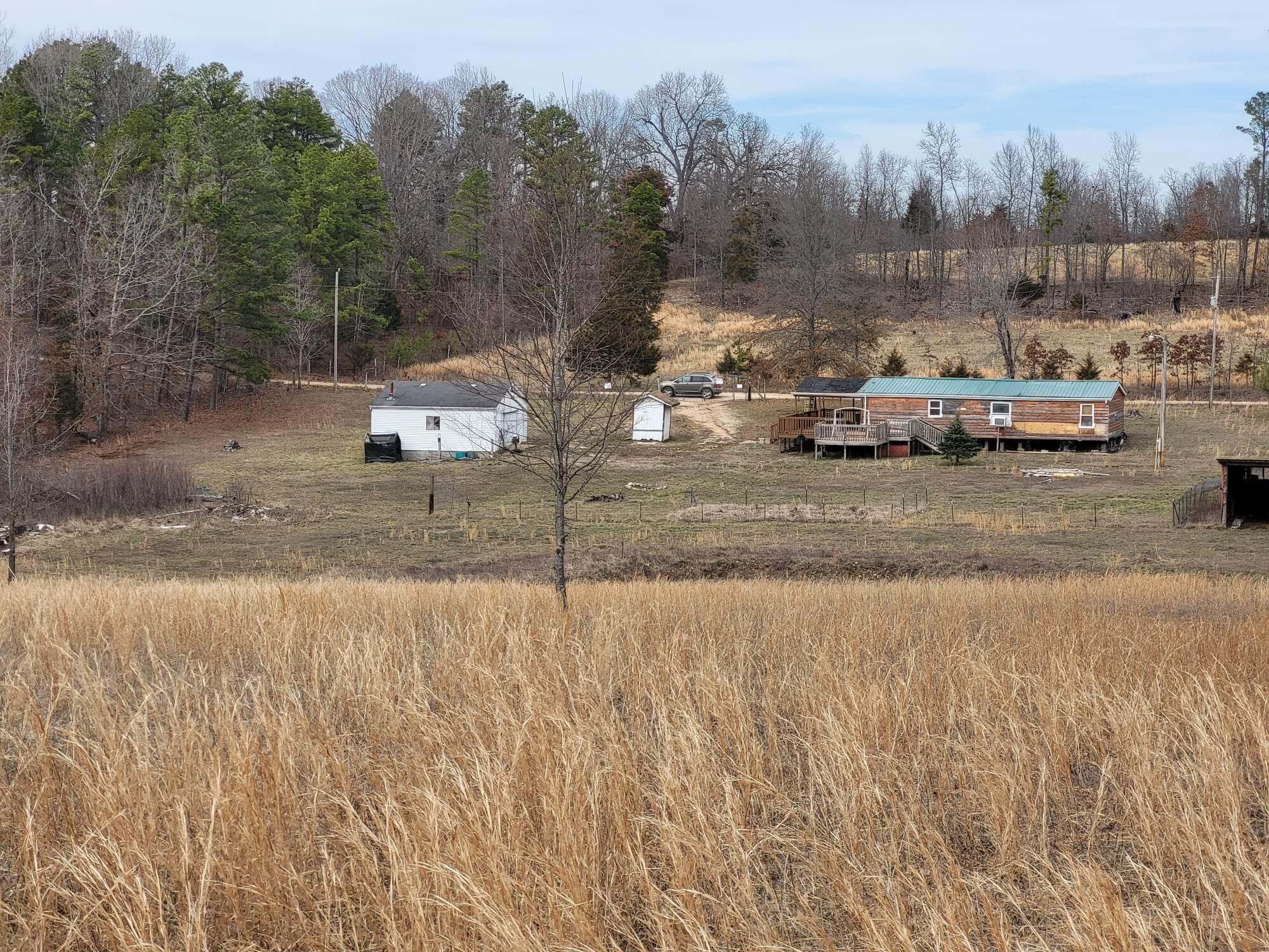 9.5 acres M/L acre farm with Barn/G