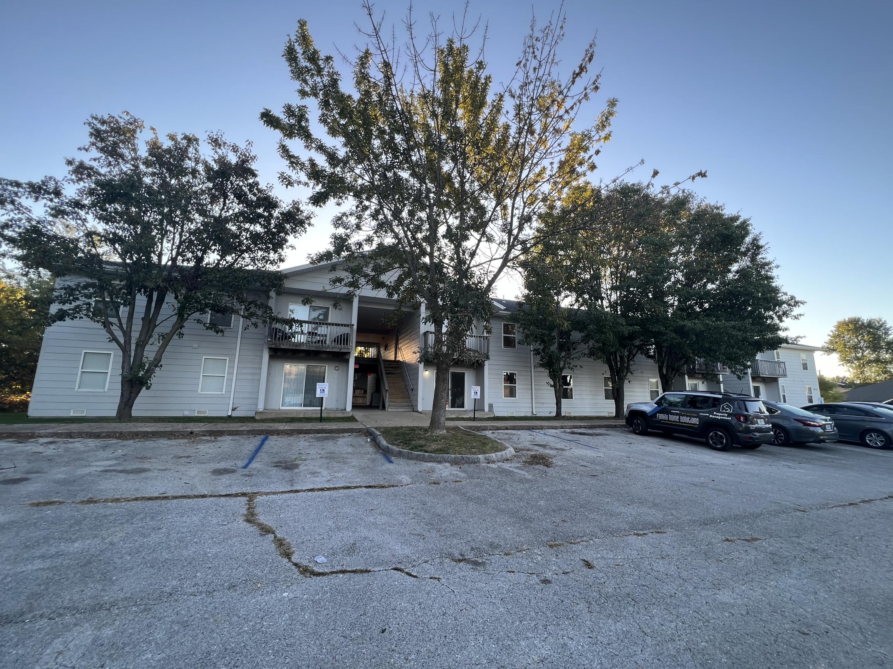Great Investment opportunity with great cash flow! All units look the same with Large living room with sliding glass doors, patio area or small balcony on the upper floors, Kitchen has New granite countertops, Refrigerator, Dishwasher and Electric Stove, Dining area and a large laundry closet, 2 spacious bedrooms and 2 full bathrooms!