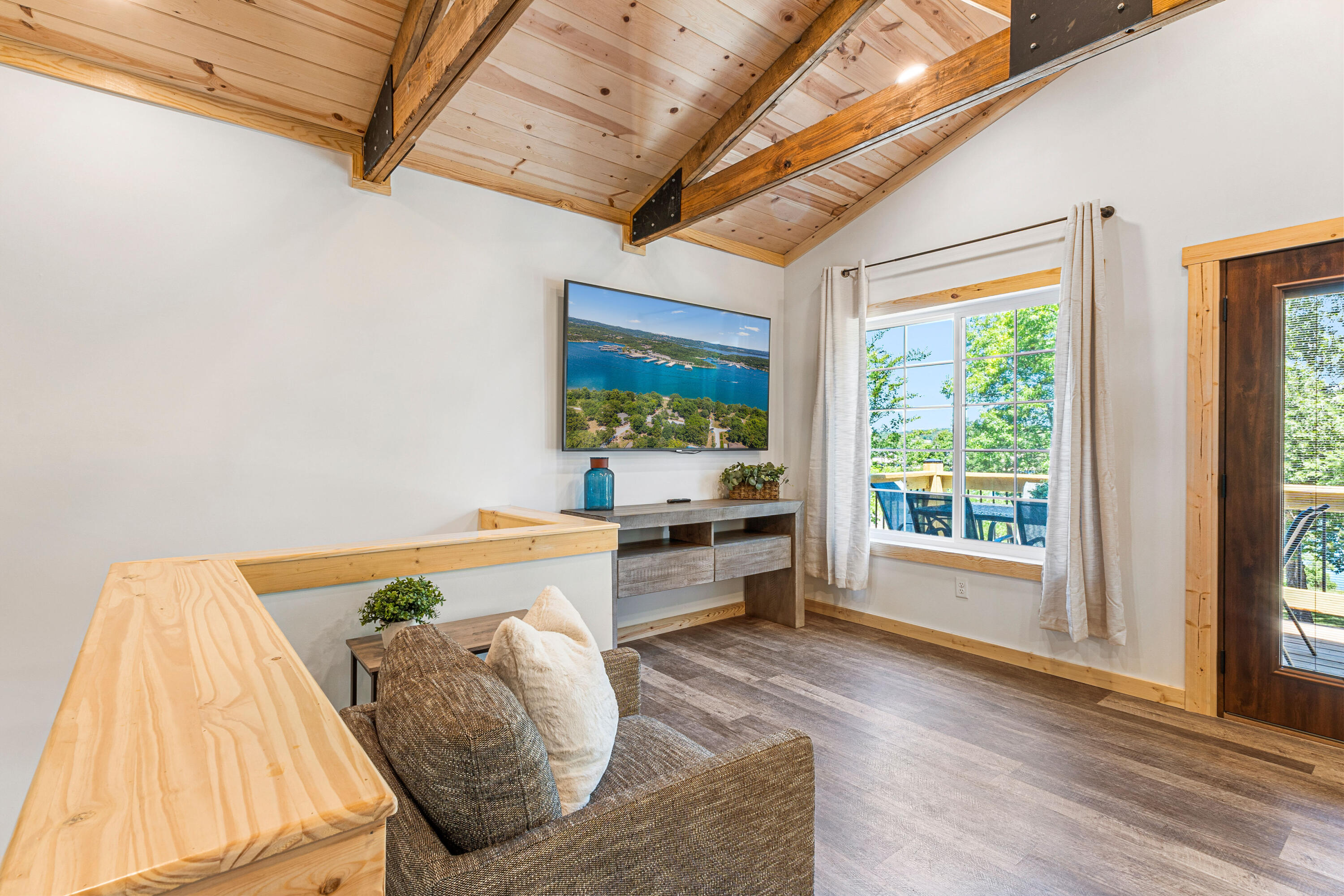 Valley View Beach - Commercial Sale