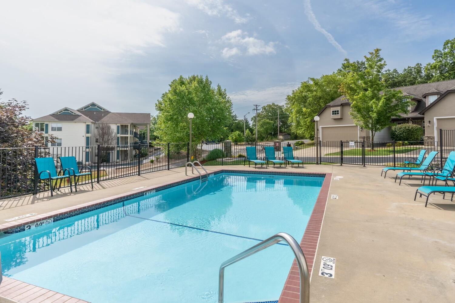 Thousand Hills - Residential