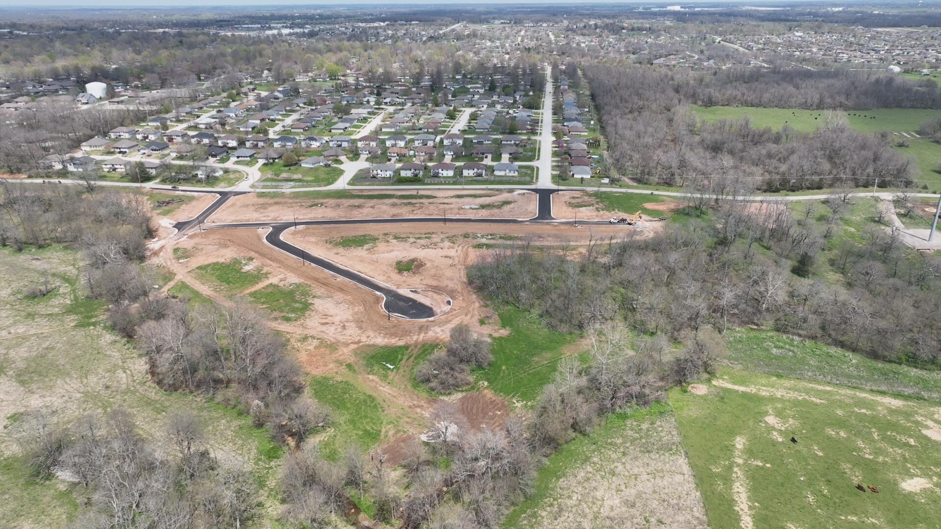 Photo 3 of 3 of 2129 East Will Street land