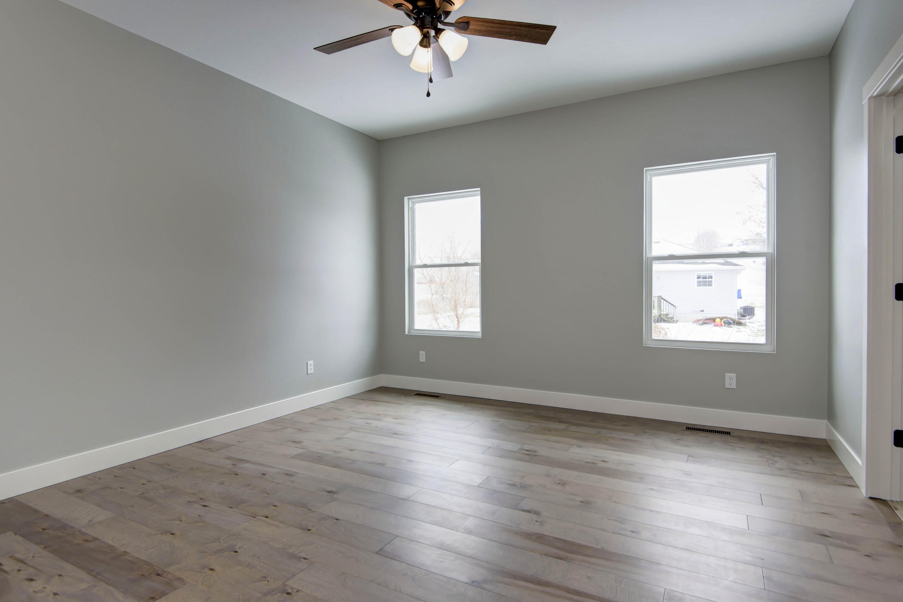Woodcrest Est - Residential