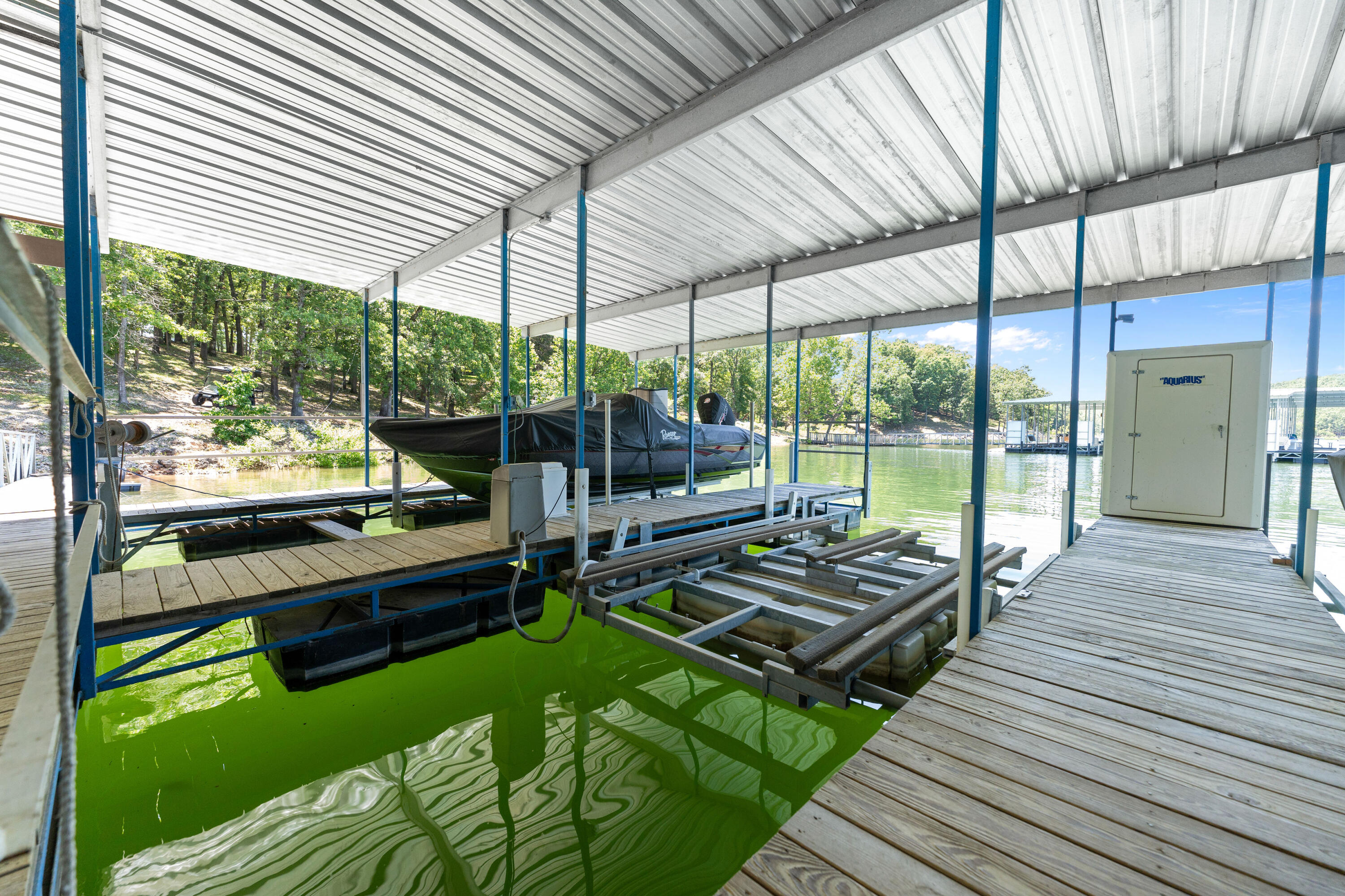 The Peninsula - Residential
