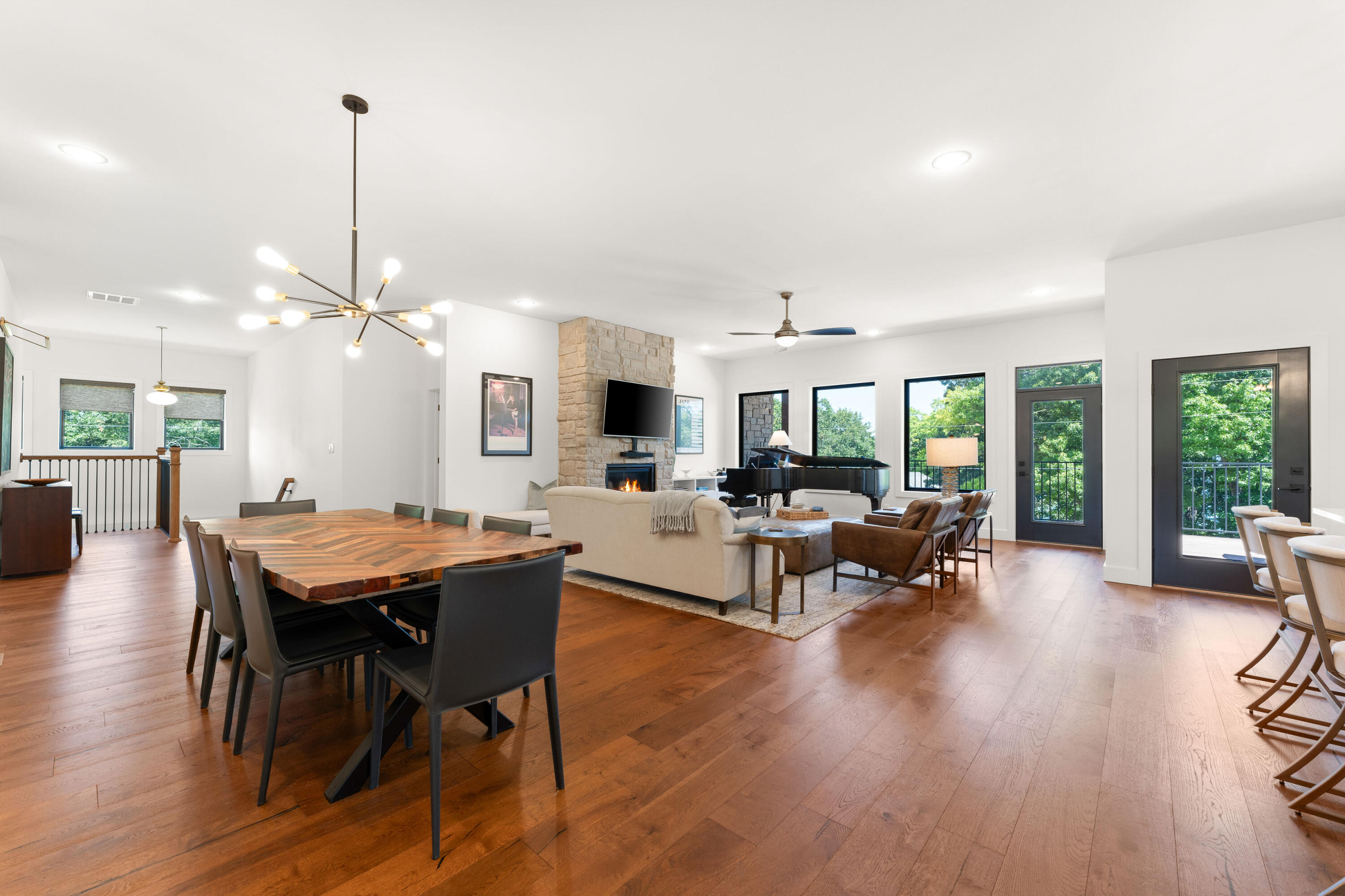 The Peninsula - Residential
