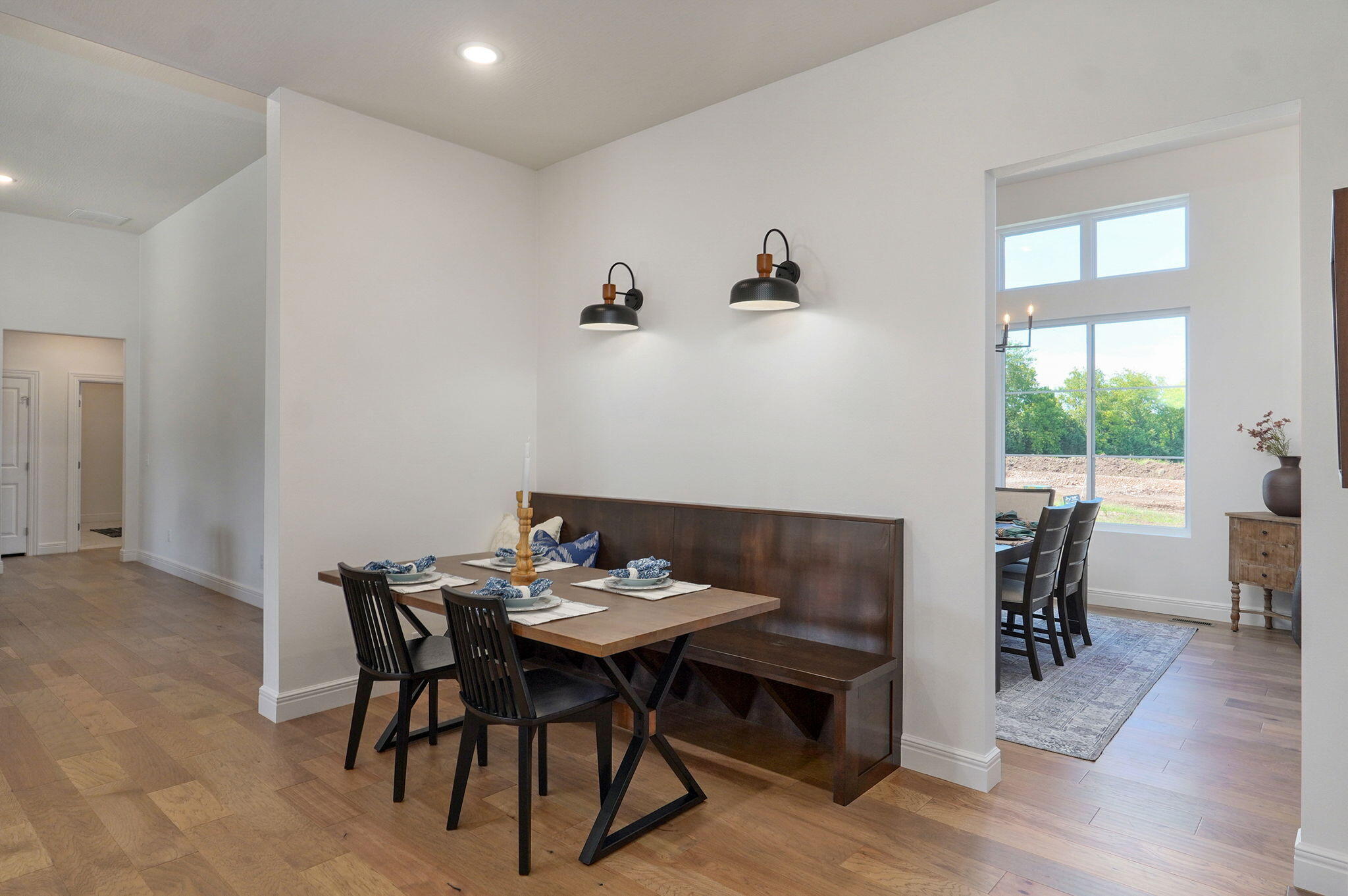 The Lakes Wild Horse - Residential