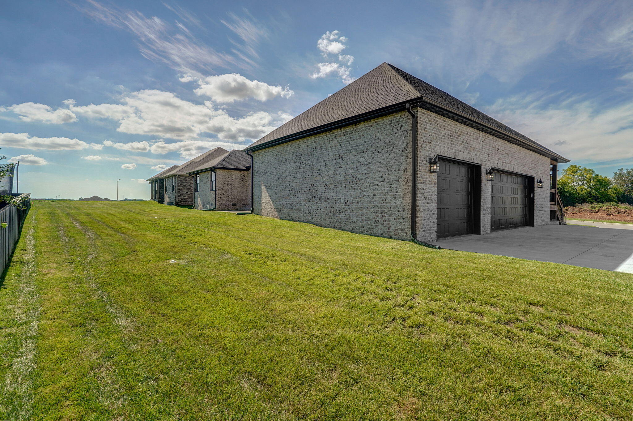 The Lakes Wild Horse - Residential