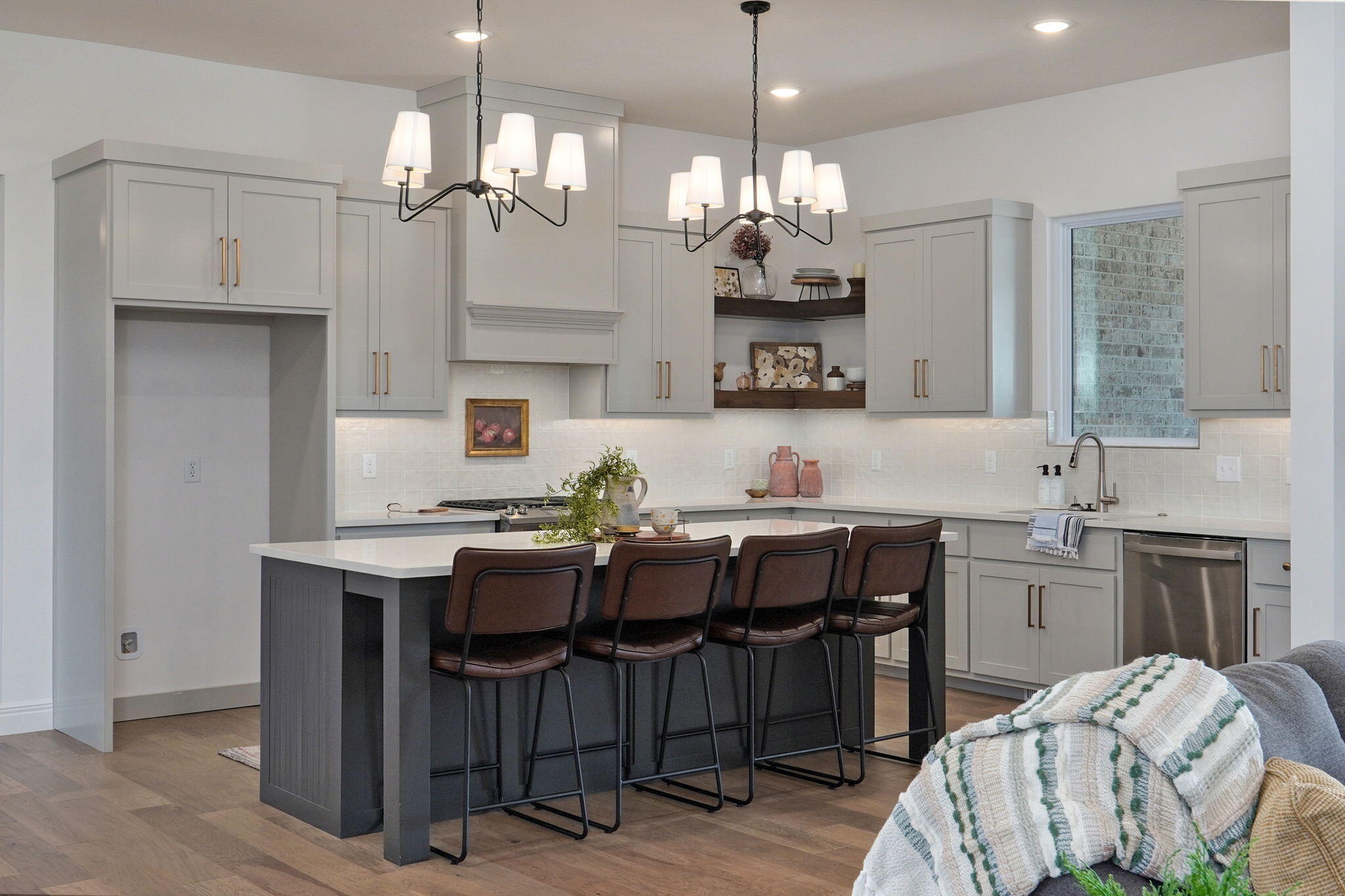 The Lakes Wild Horse - Residential