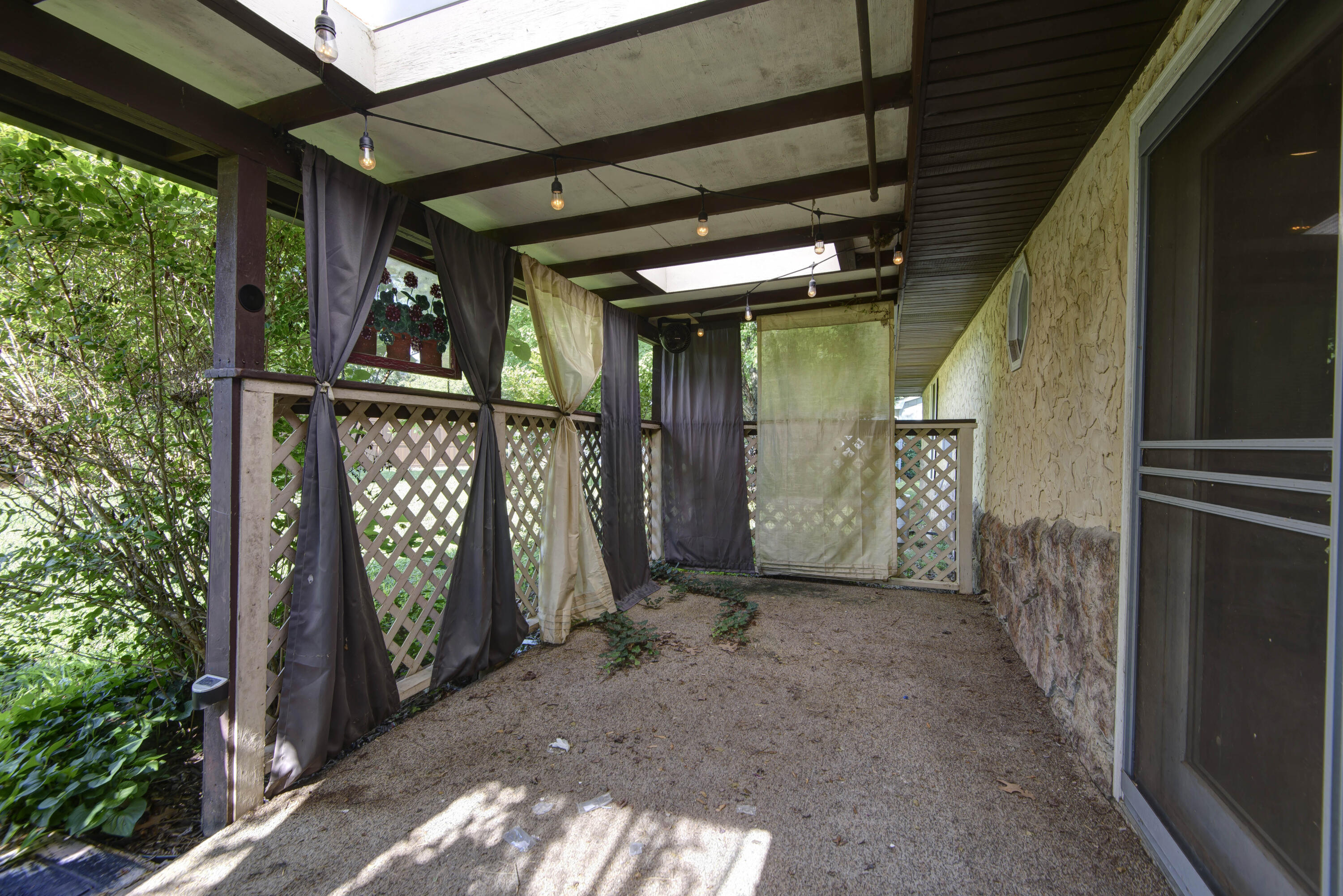 Arthur Hall - Residential