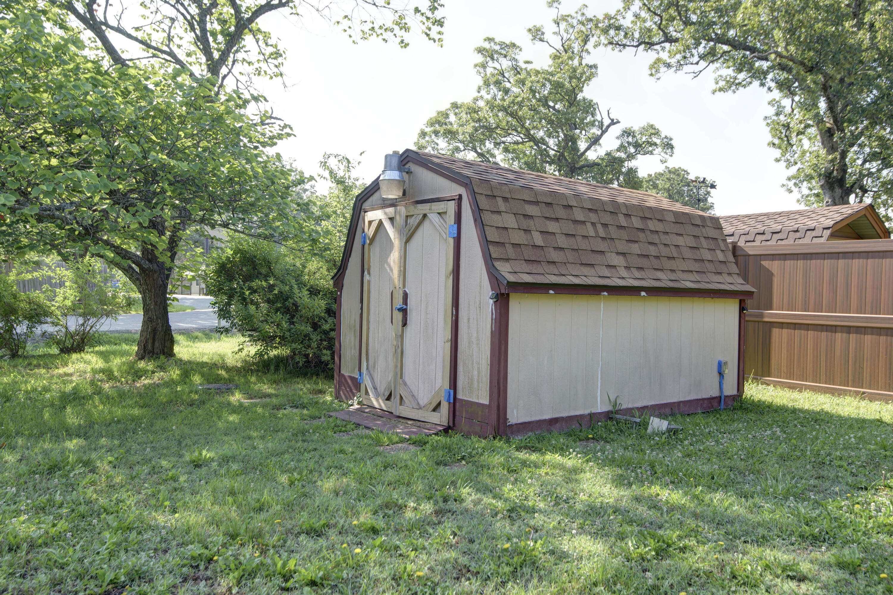 Arthur Hall - Residential