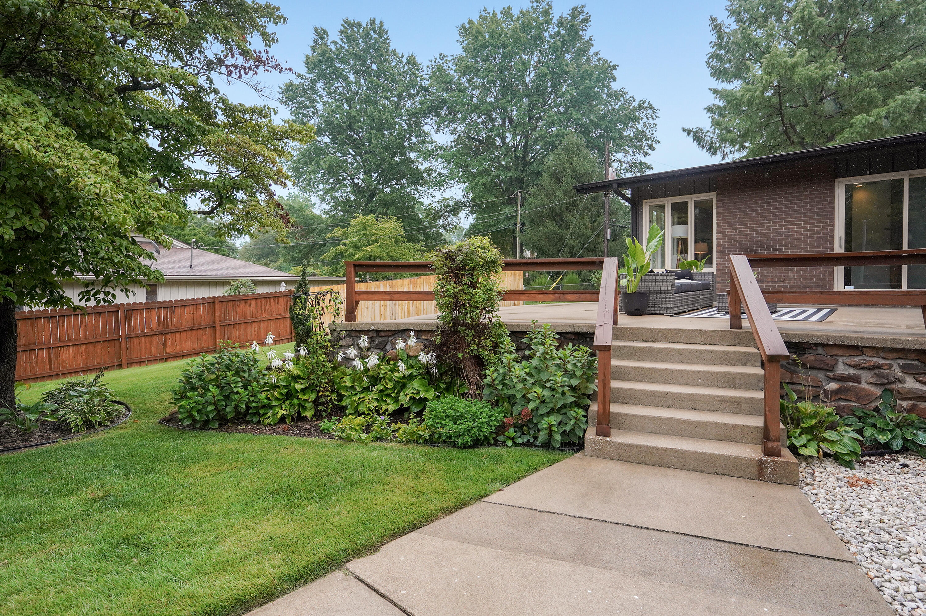 Brentwood So - Residential