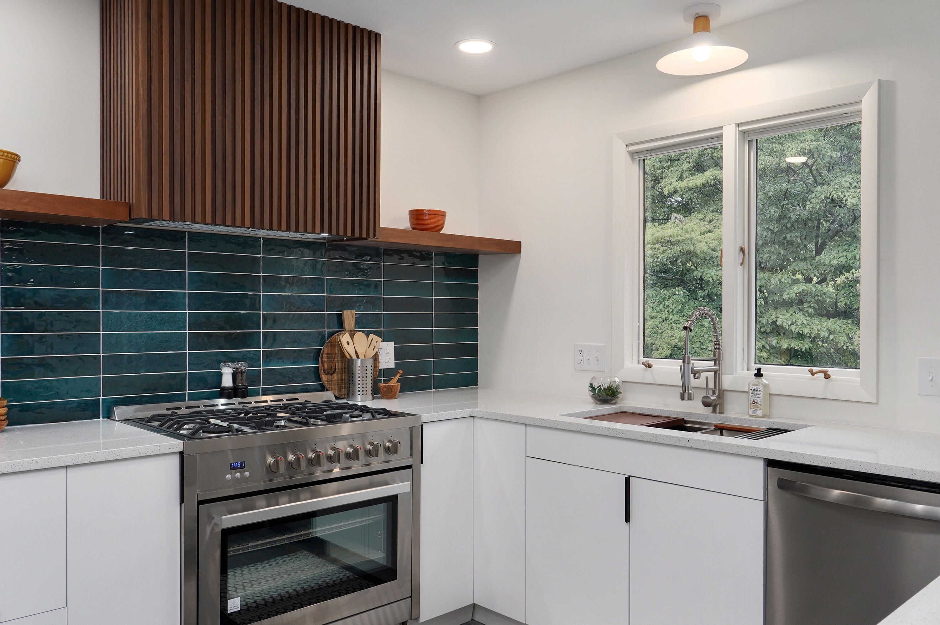 Brentwood So - Residential