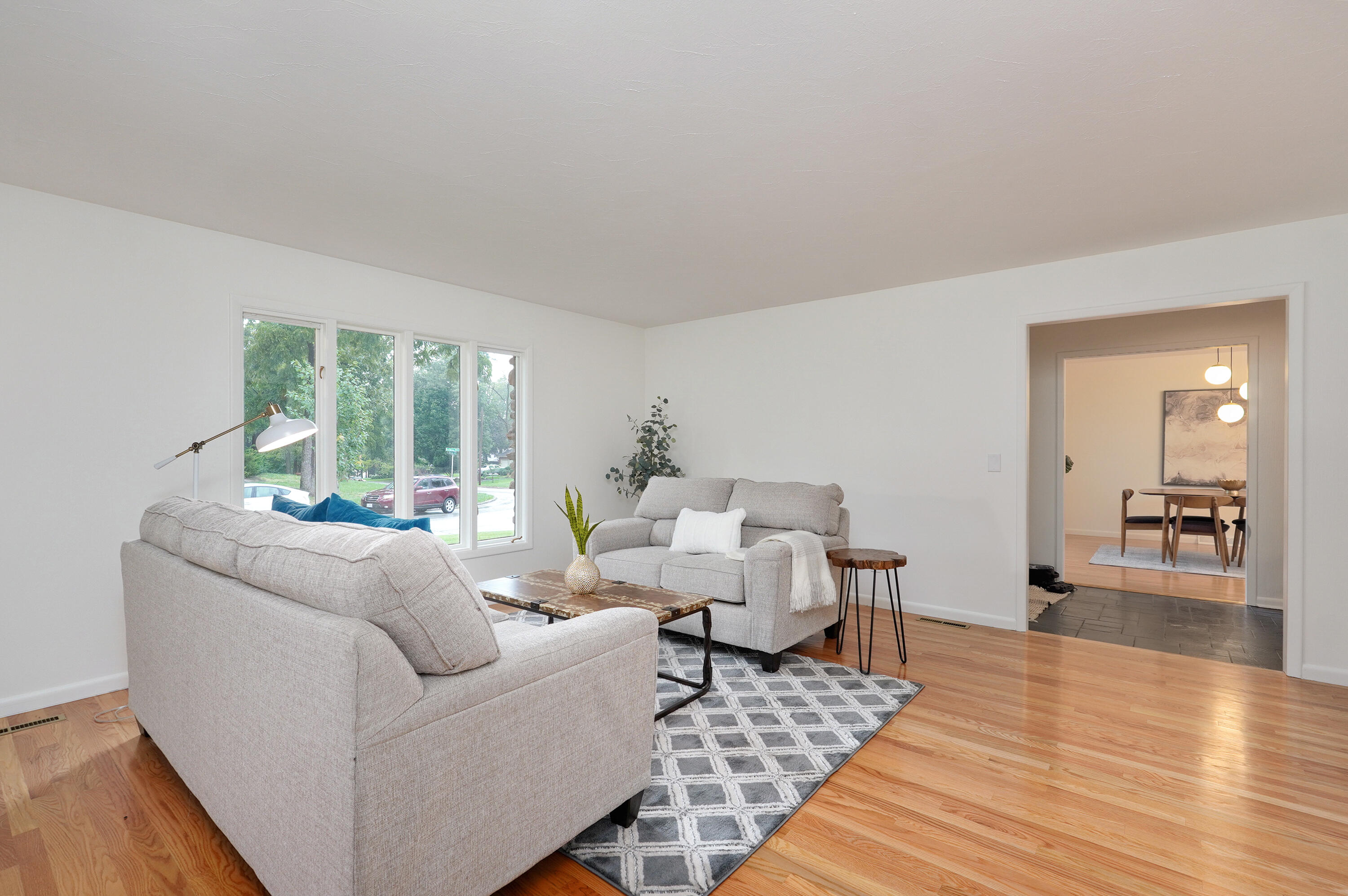 Brentwood So - Residential