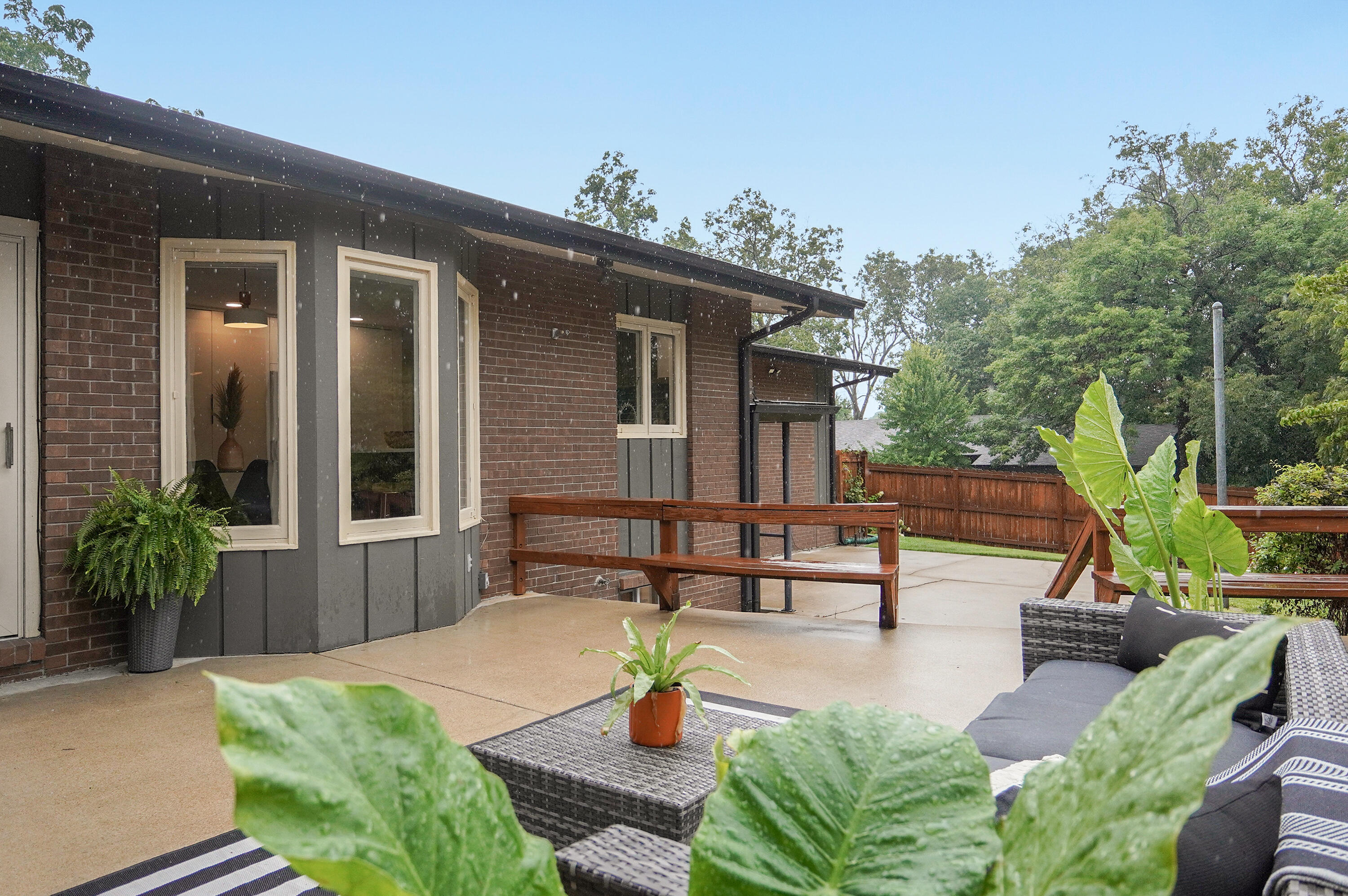 Brentwood So - Residential