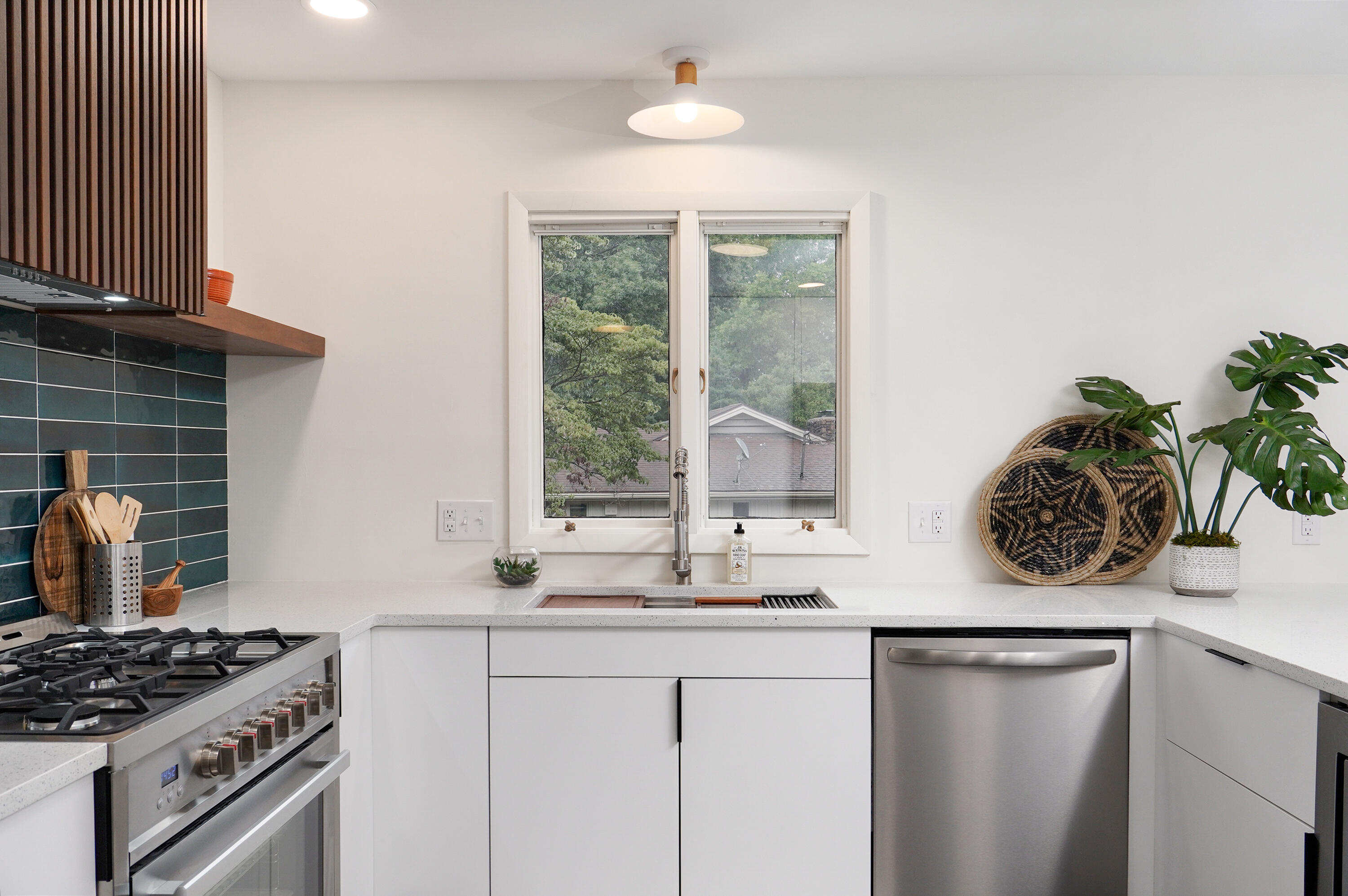 Brentwood So - Residential