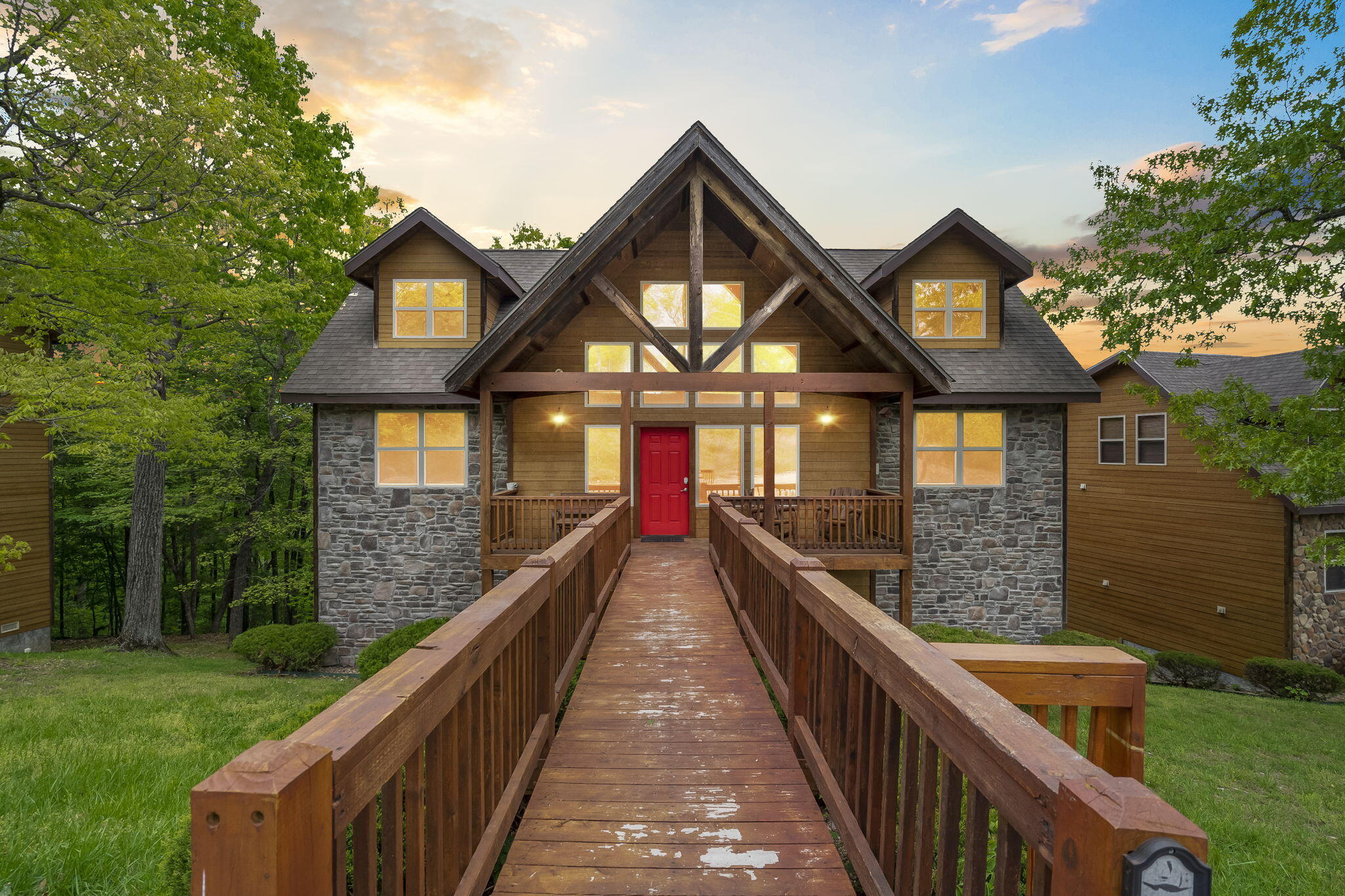 This 6 Bed 6 Bath Turn Key Active Nightly Rental Located at The Lodges of Table Rock Lake at Crowneview Estates,This STR offers abundant space for gatherings of all occasions.  Located near Silver Dollar City and  Indian Point Marina, The Lodges at Table Rock lake offer New this year indoor pool, Outdoor Pool , playground area fire pit and much more.