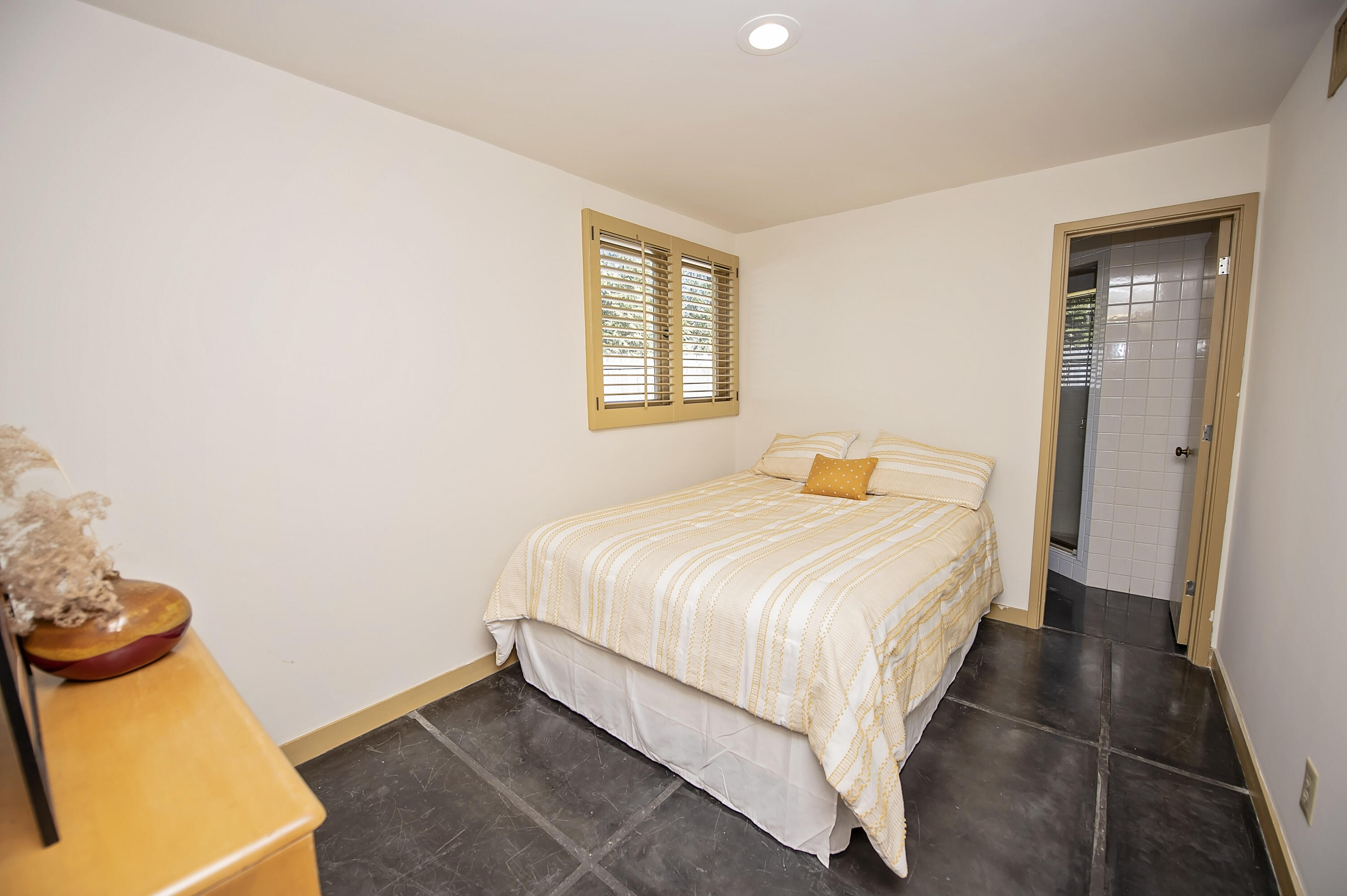 Dougland Terr - Residential