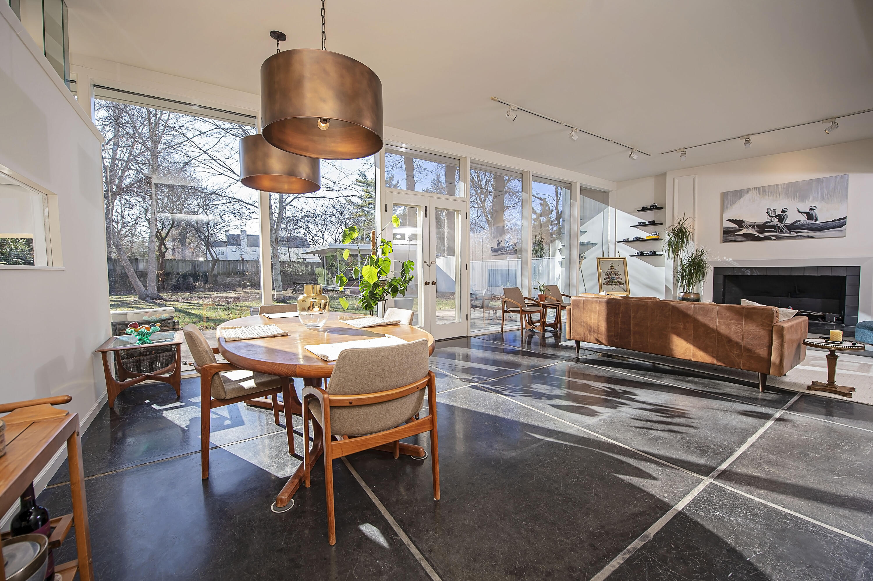 Dougland Terr - Residential