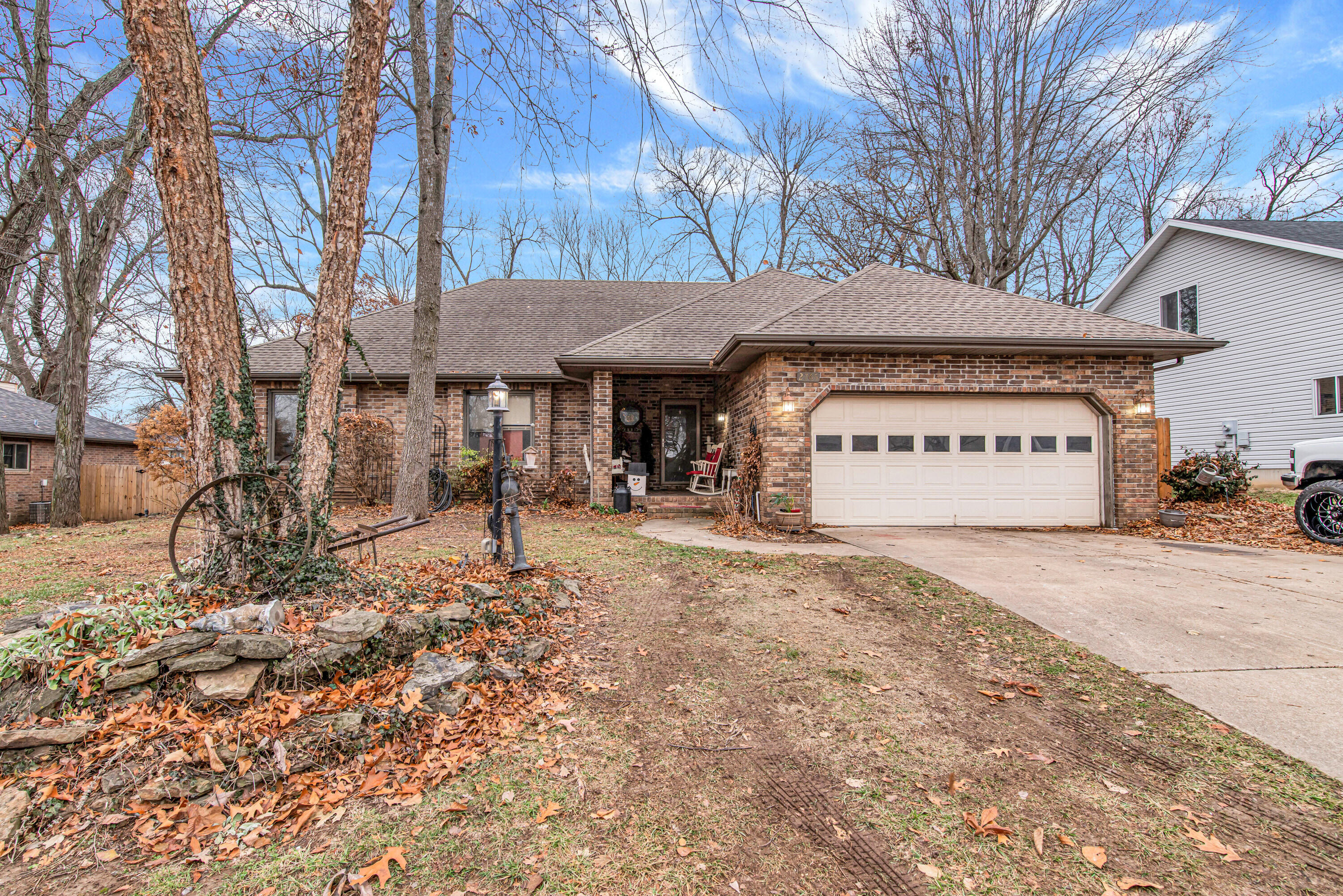 Exceptional, Brick, single level home is move-in ready. You'll be welcomed in under the cozy covered front porch. Open design, Beamed vaulted ceilings & stunning brick gas fireplace offer a spacious but warm atmosphere as soon as you enter. Kitchen features pristine cabinets, new appliances, boasting a convection & air frying oven with WIFI technology, bar seating & family perfect dining area. This 3bdrm 2 full bathroom home also offers brand new Heating & Air unit with new extra duck work ran as well for the most efficient heating & cooling. The master suite offers walk in closet Jetted tub & separate water closet..Thats not all Prepare to be in aww as you enter into the Fully heated & cooled 24'2x10'2 sun room. Imagine yourself relaxing in your swim spa/hot tub as there is a drain in the floor, watching out the window so tranquil. You can also enter from the deck made of composite material, so many entertaining options. This home is looking for a new family don't let it get away.