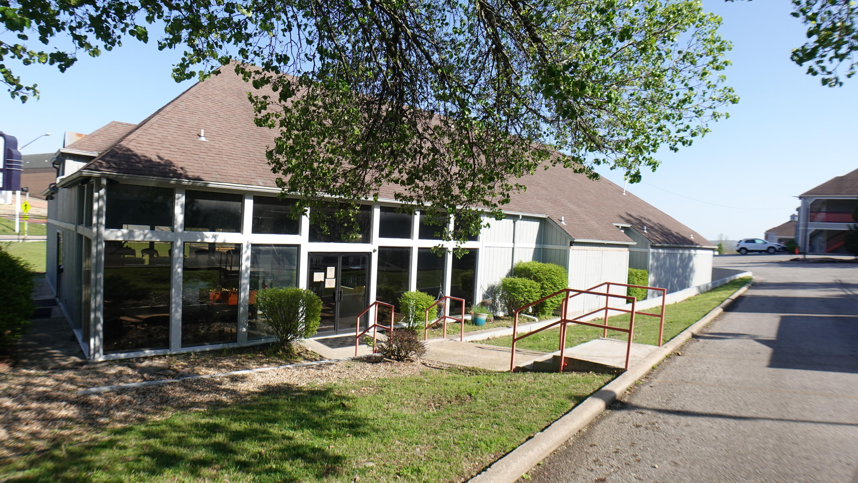 Great opportunity to operate your business in a prime location! This building offers over 5,200 square feet of space. Building is set up and configured to be a restaurant but could have many uses. Ideal location within walking distance of White Water, Big Foot, Extreme Racetrack and surrounded by hotels and motels. Building is being sold AS/IS. **Information contained in this listing has been obtained through third party sources deemed reliable. Listing Broker assumes no responsibility for its accuracy and Buyer shall independently confirm any information set forth above.