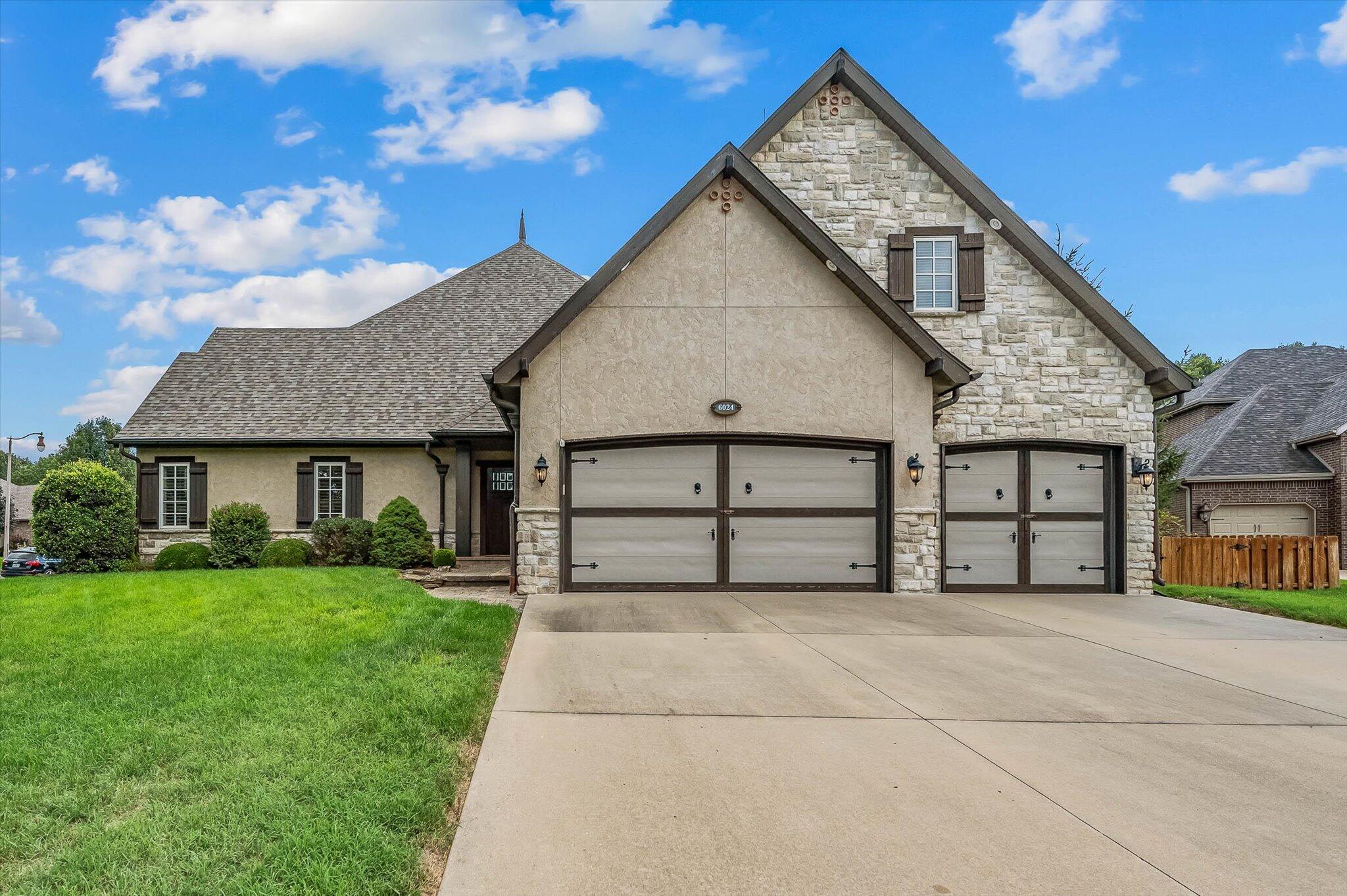 Eaglesgate - Residential