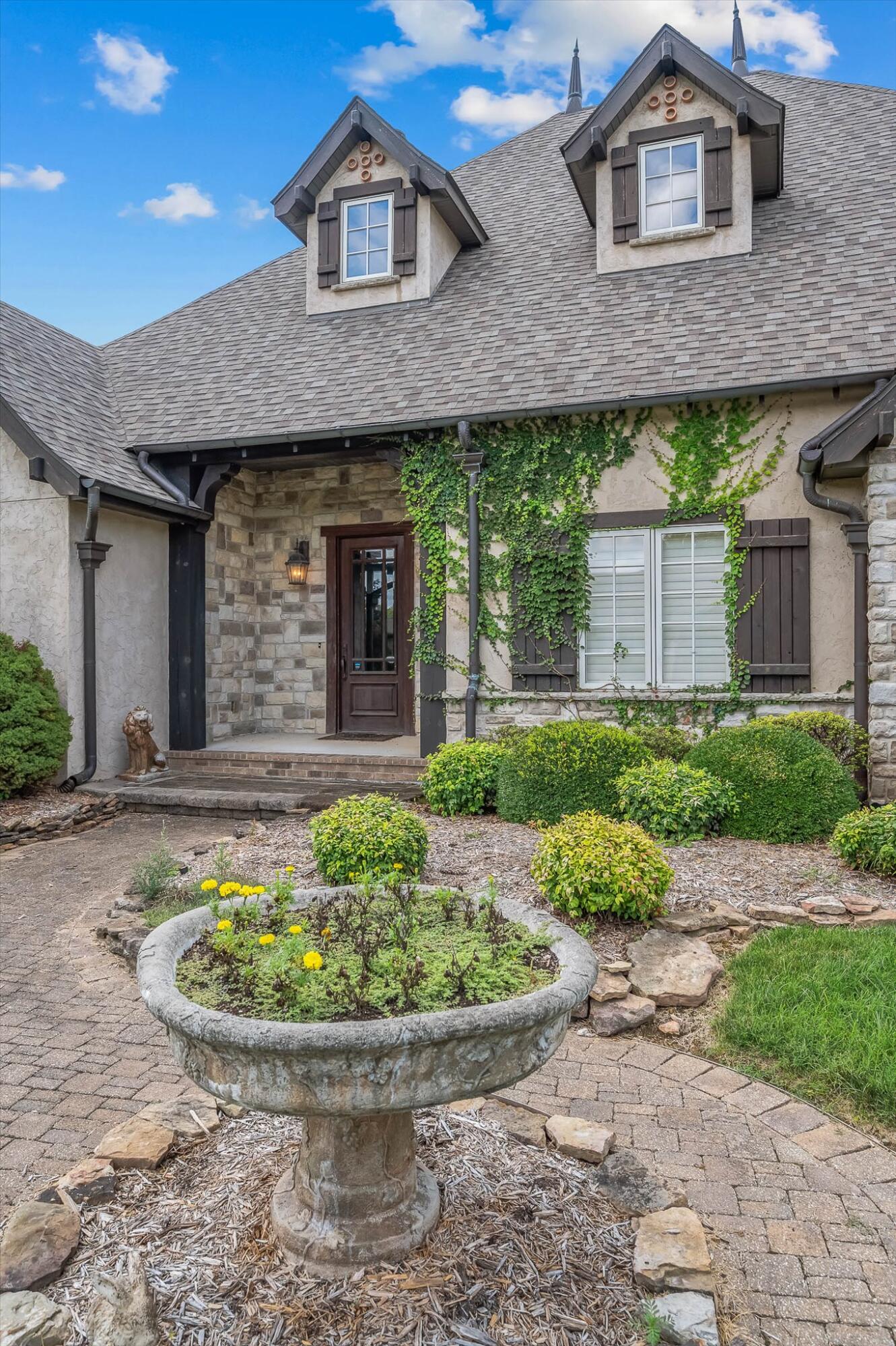 Eaglesgate - Residential