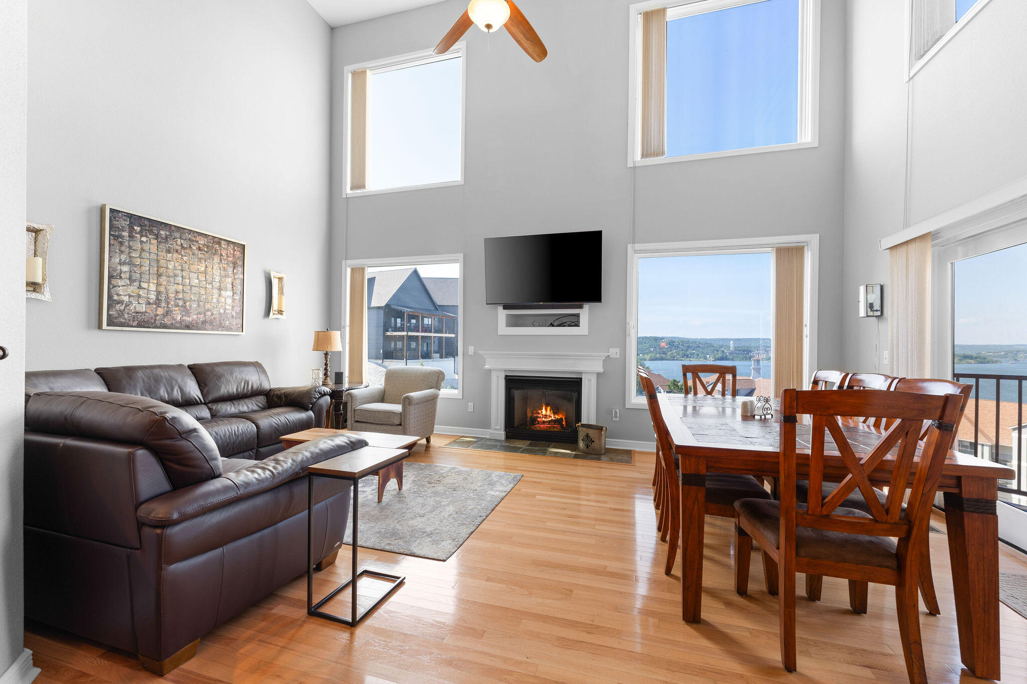 Emerald Point Villas - Residential