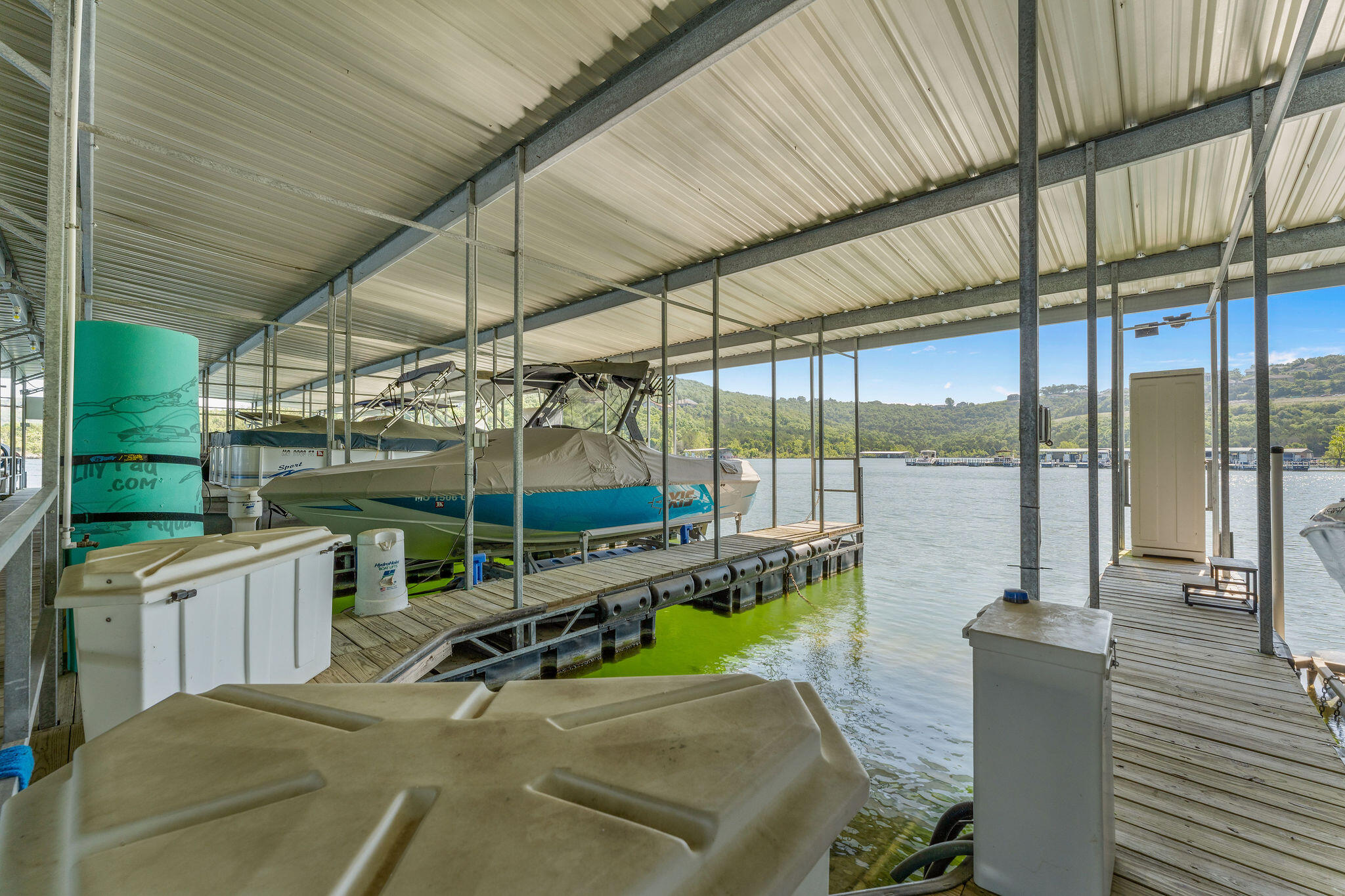 Emerald Point Villas - Residential