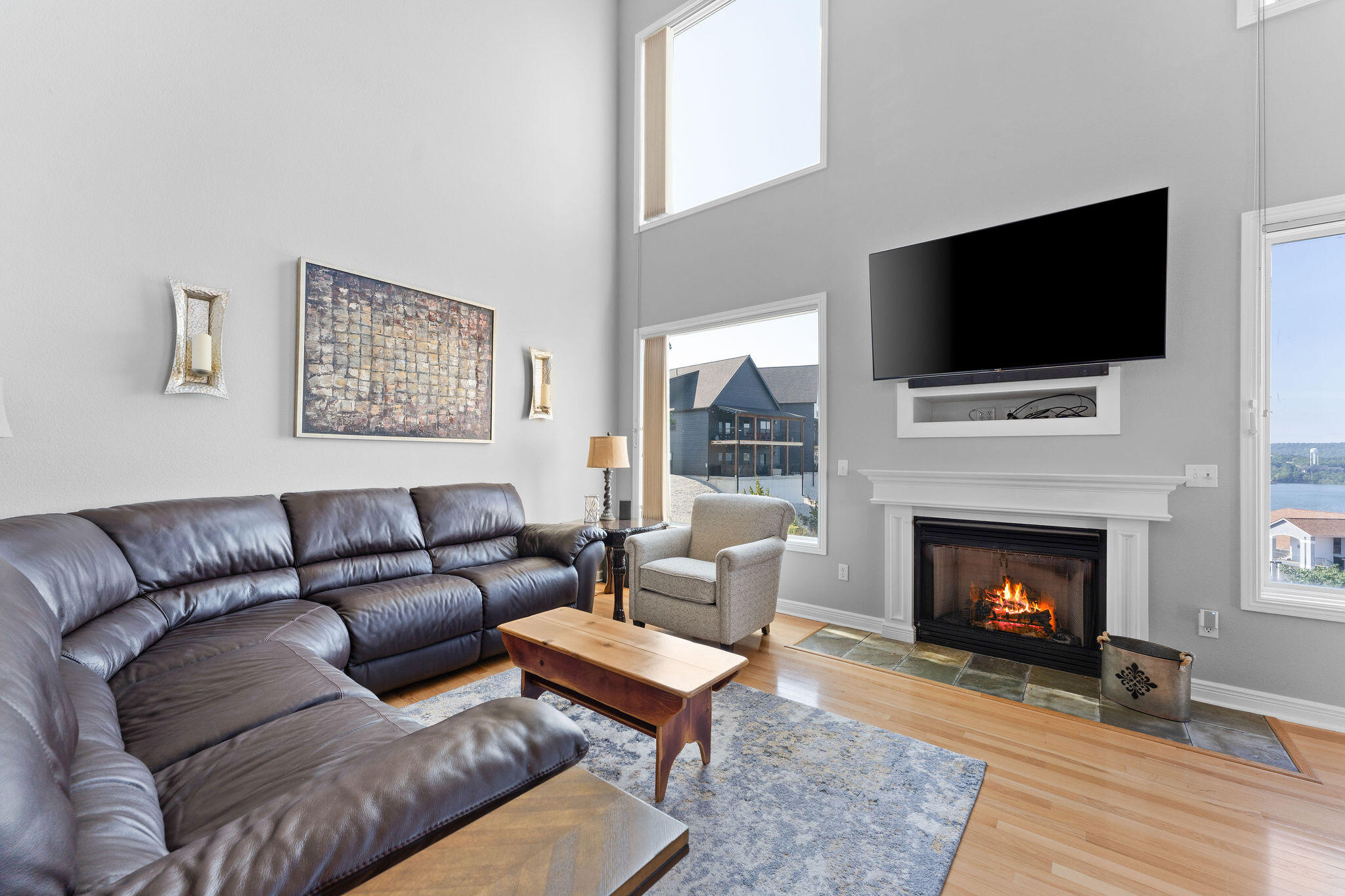 Emerald Point Villas - Residential