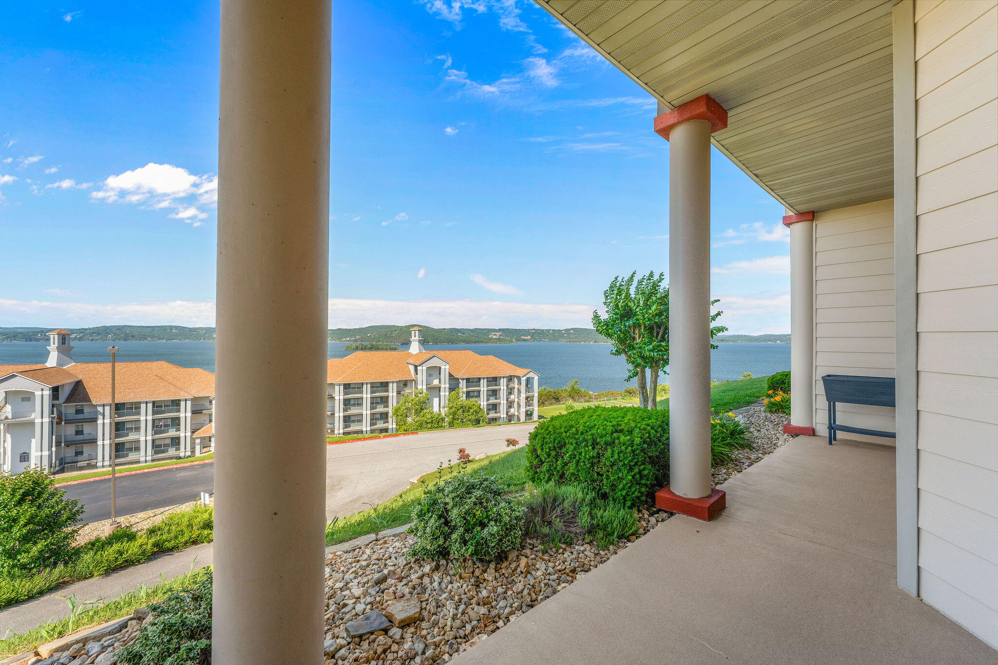 Emerald Point Villas - Residential