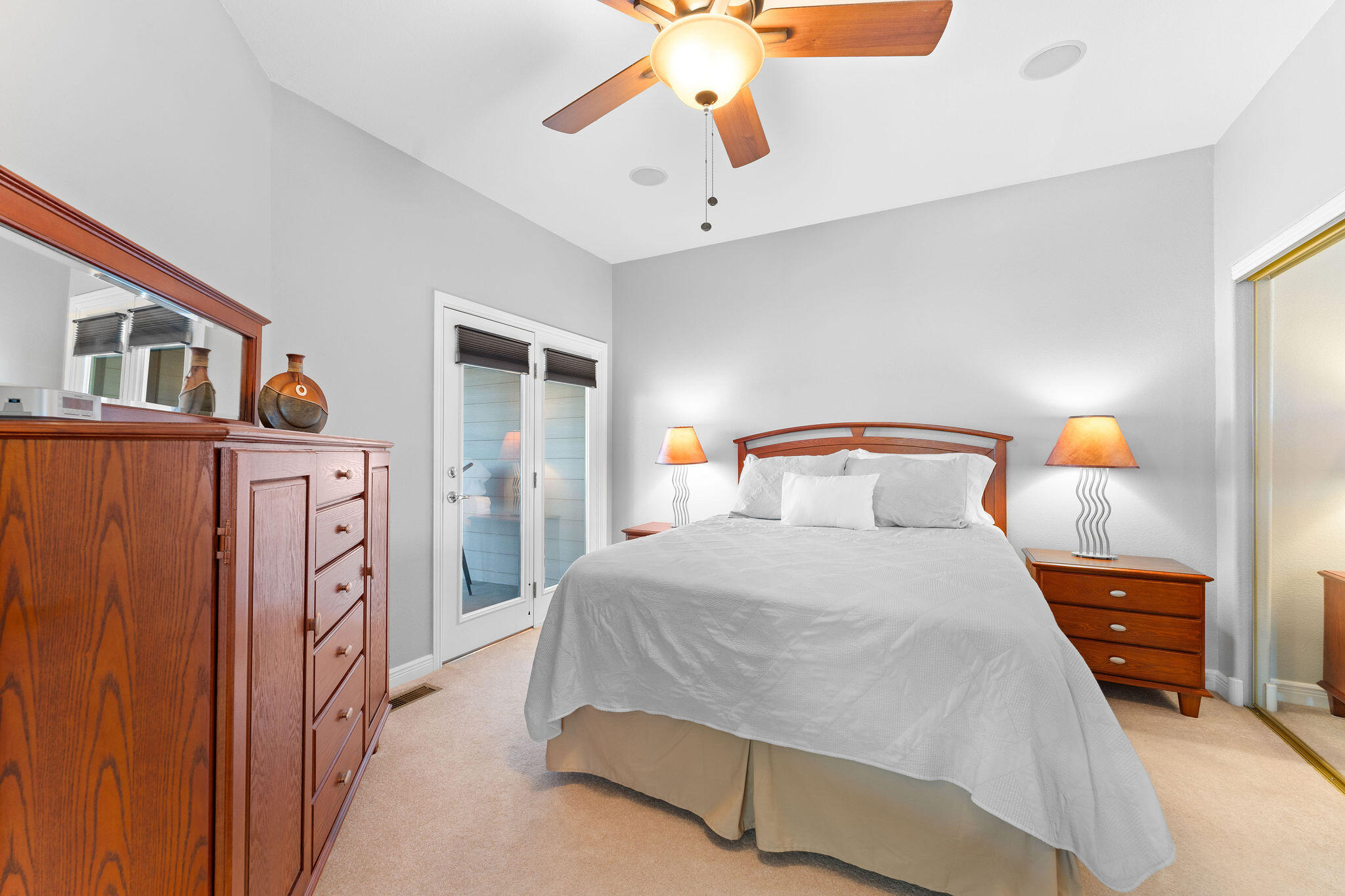 Emerald Point Villas - Residential