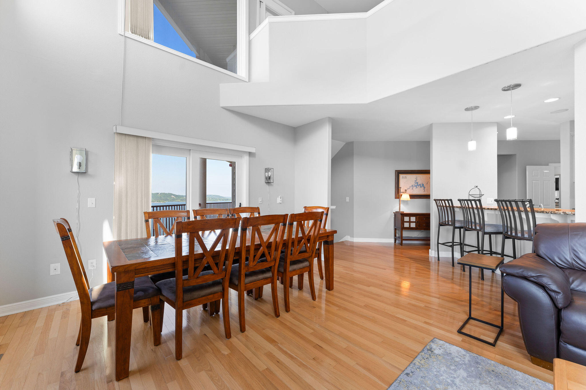 Emerald Point Villas - Residential