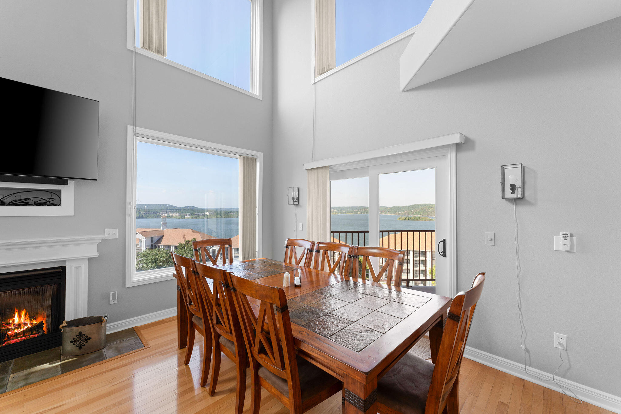 Emerald Point Villas - Residential