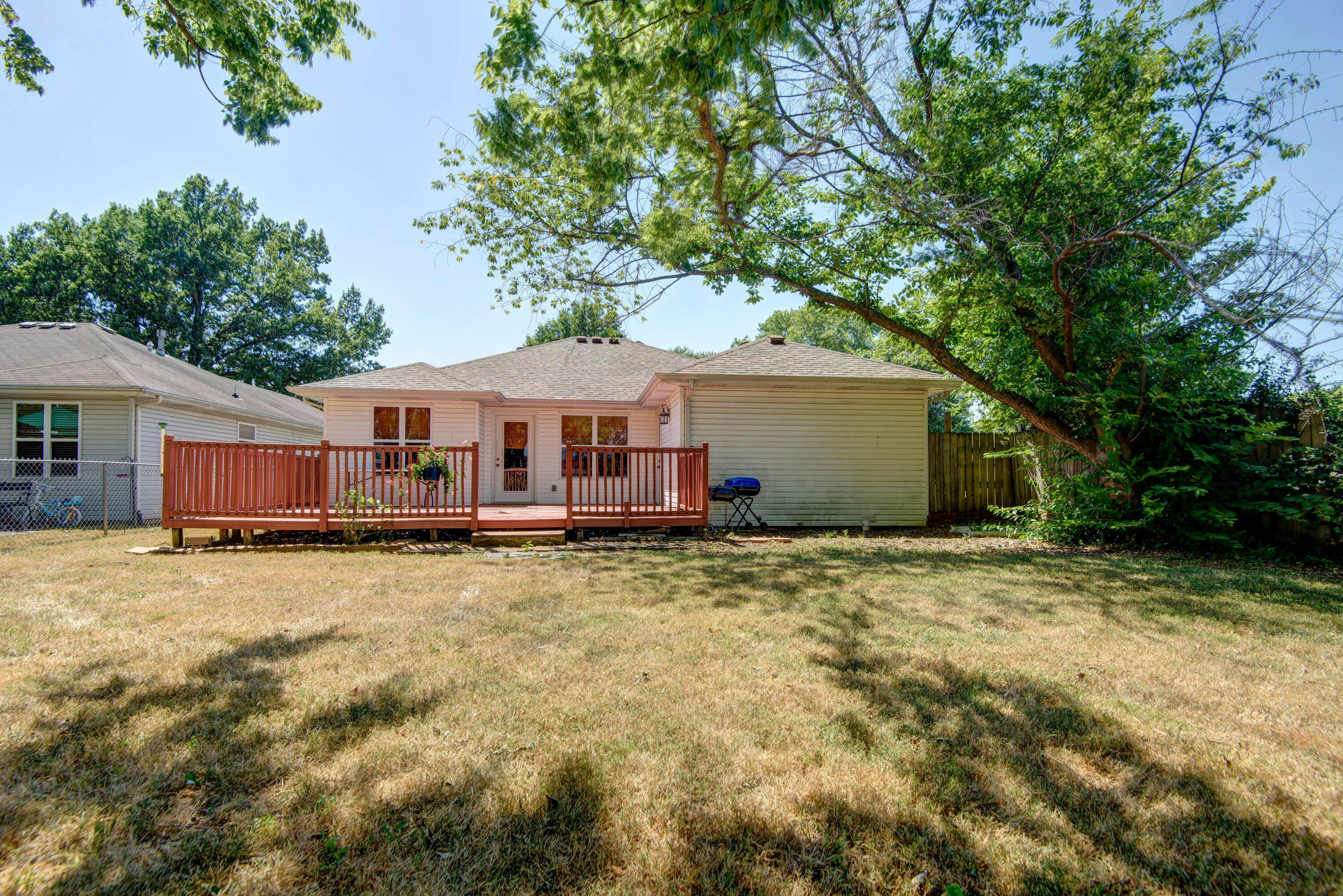 Louis-Haseltines Orchard Park - Residential