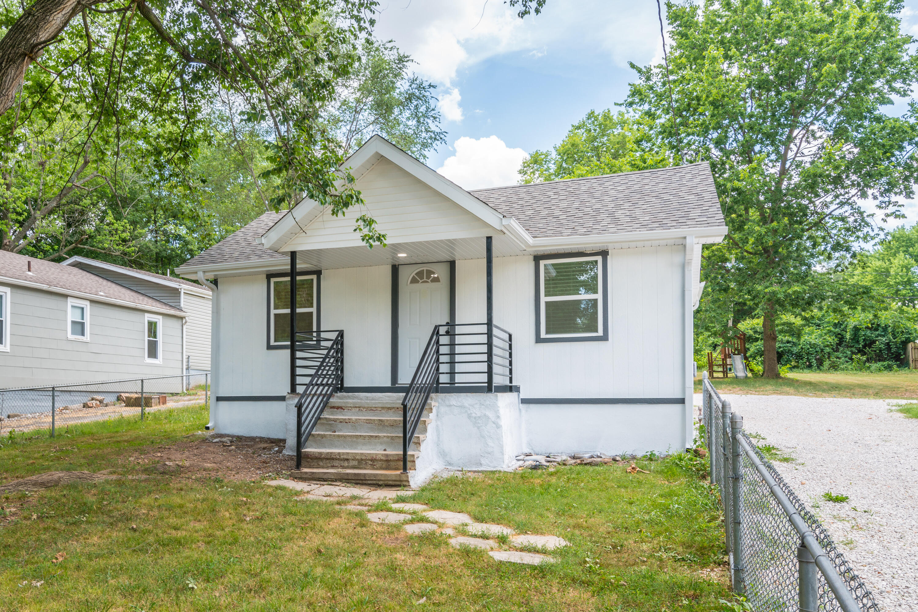 View Springfield, MO 65802 house