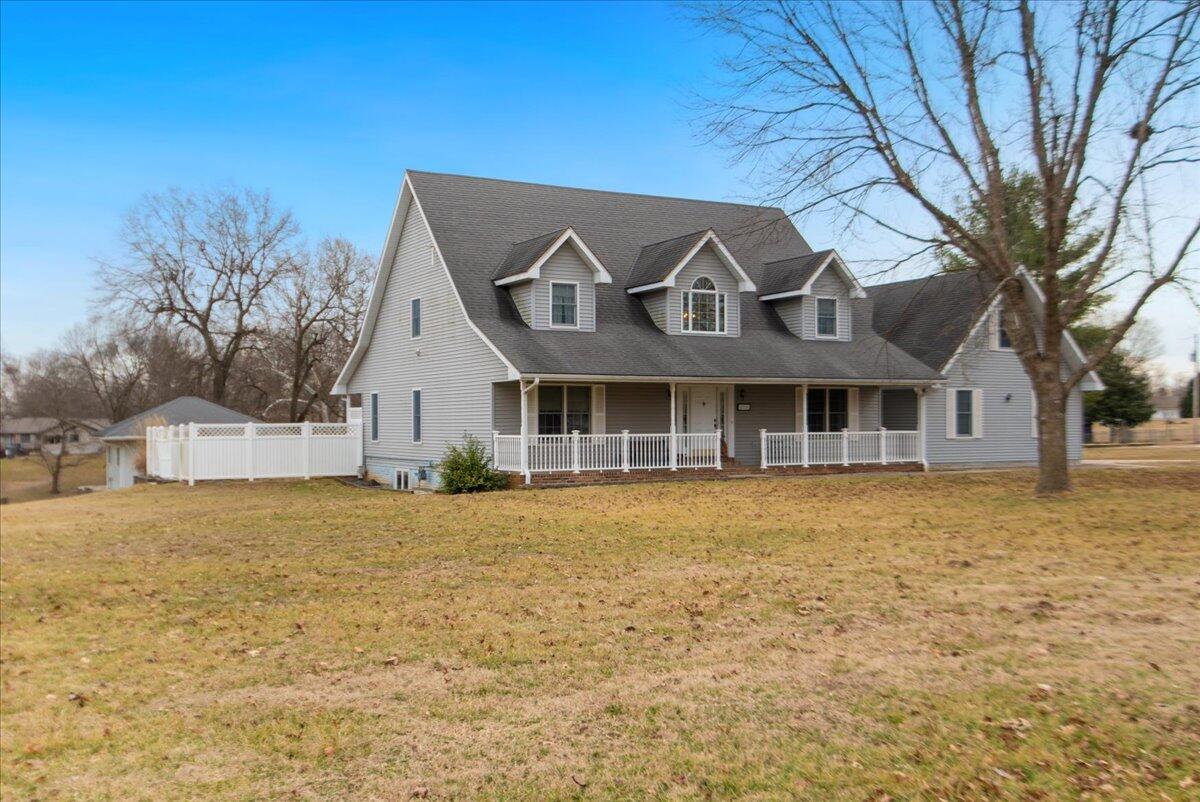 What a great and HUGE home for a growing family! You will fall in love with the spacious main living area, numerous bedrooms with lots of space to spread out. The inground pool is another plus. Did I mention it's on 3 acres?! This is a  wonderful neighborhood and the home is easily accessible to Hwy 65. Don't miss! Home is being sold AS IS.