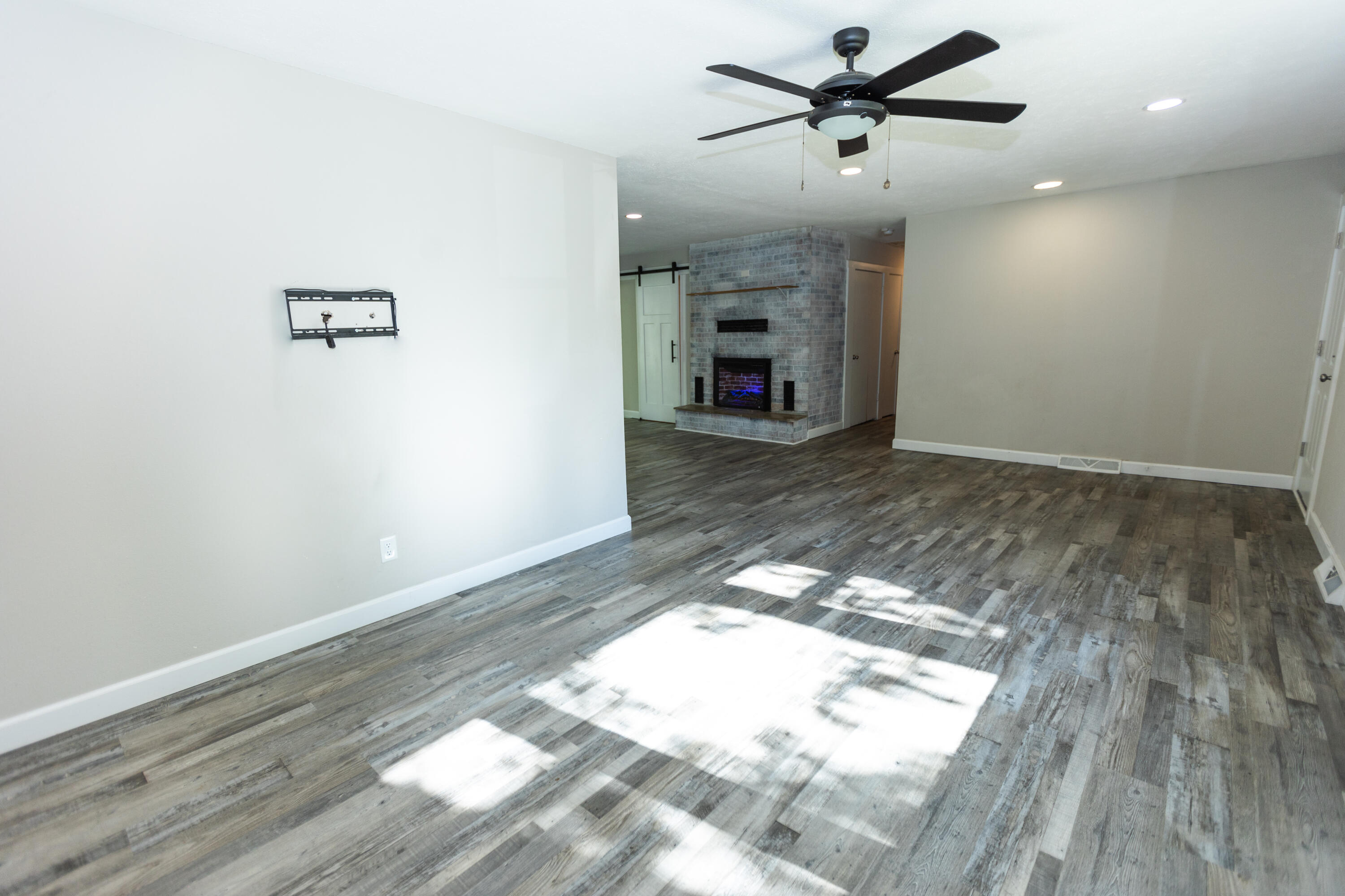 Walnut Terr - Residential