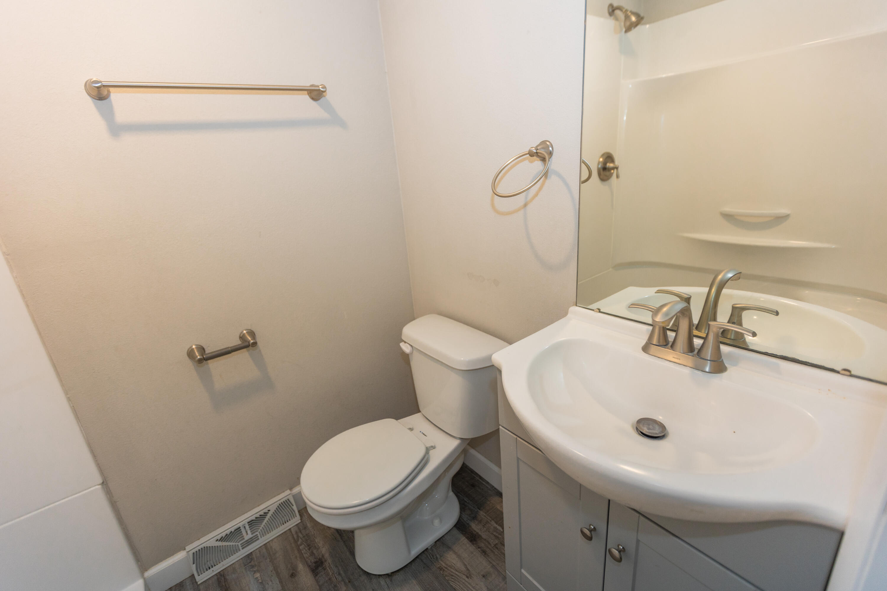 Walnut Terr - Residential