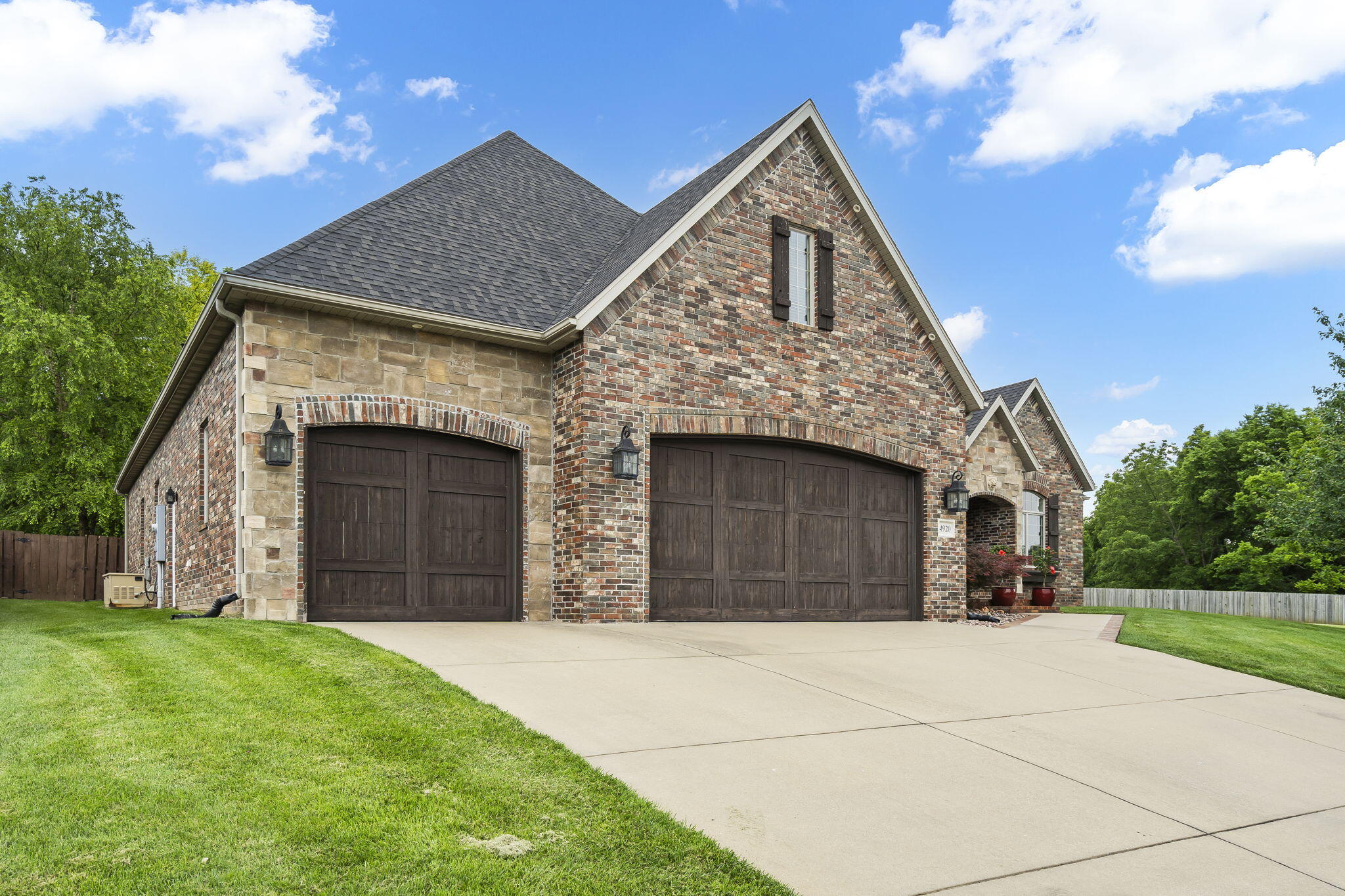 Executive Court - Residential